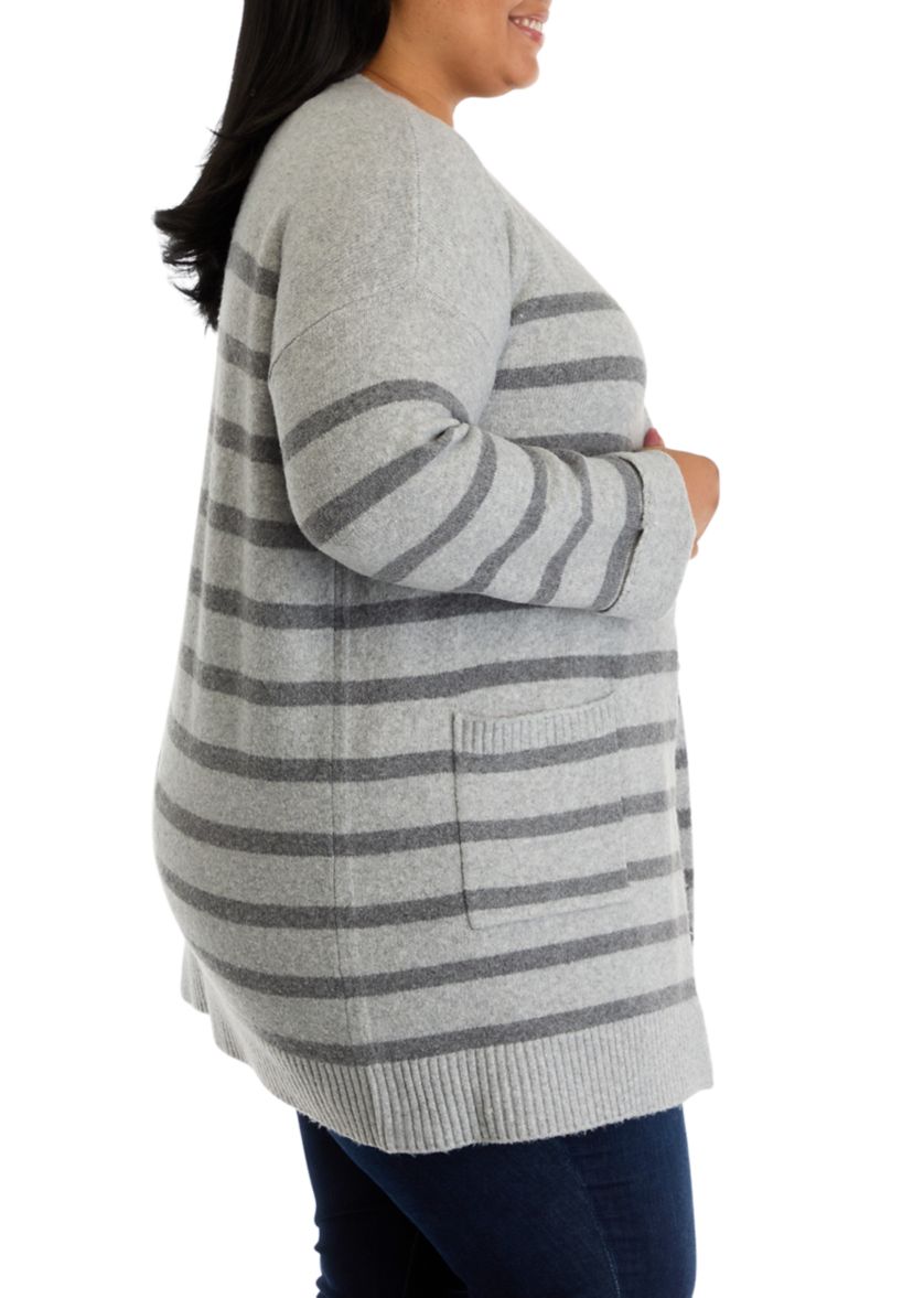 Plus Size Front Pocket Cardigan 