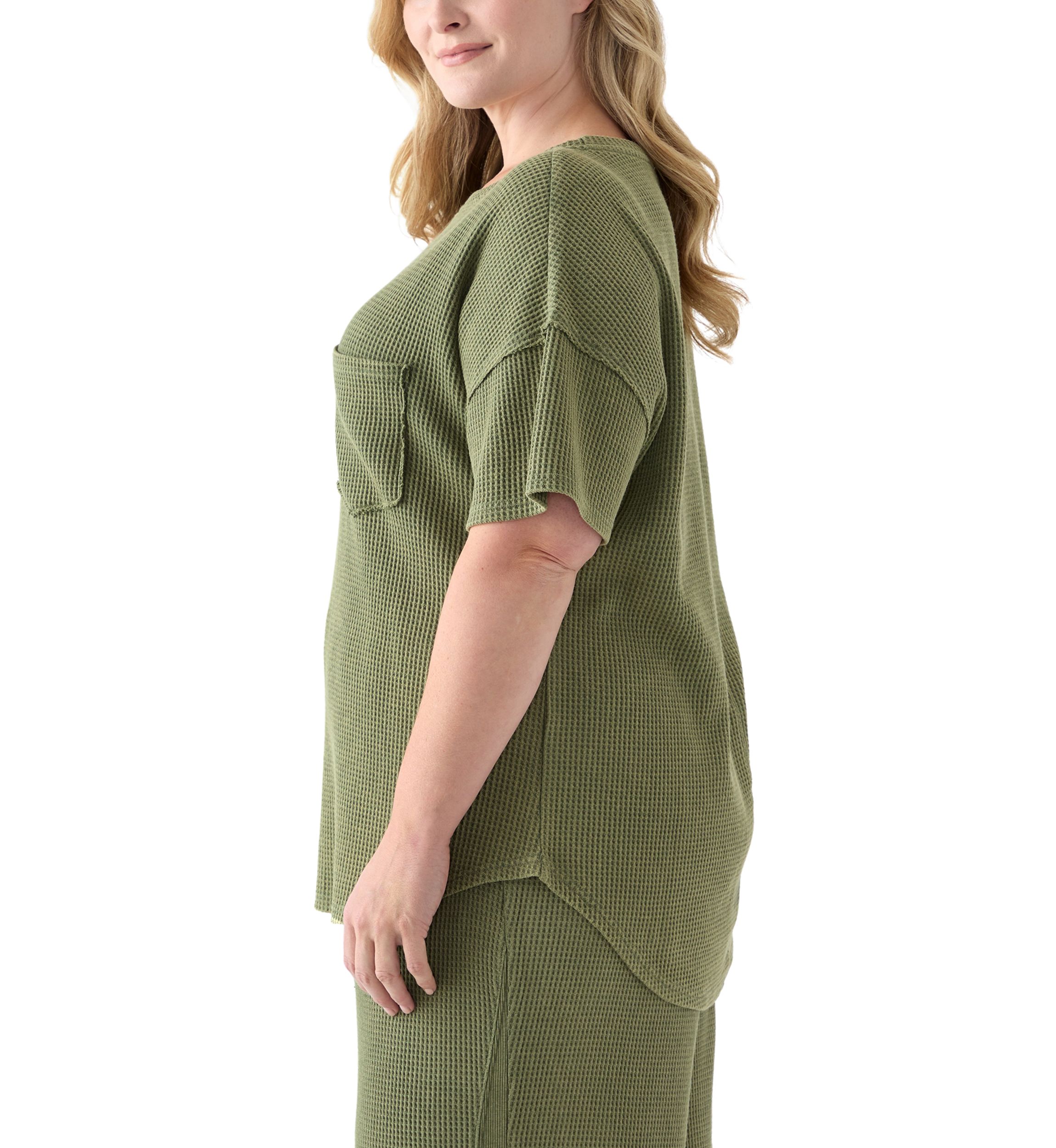 Plus Size Short Drop Shoulder Waffle Pocket T-Shirt 