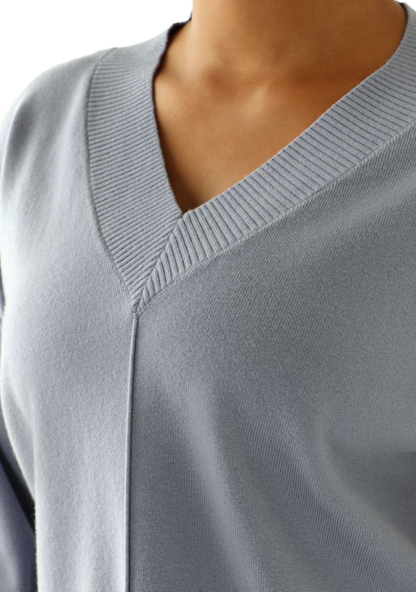 Womens Long Sleeve Drop Shoulder V-Neck Shirt