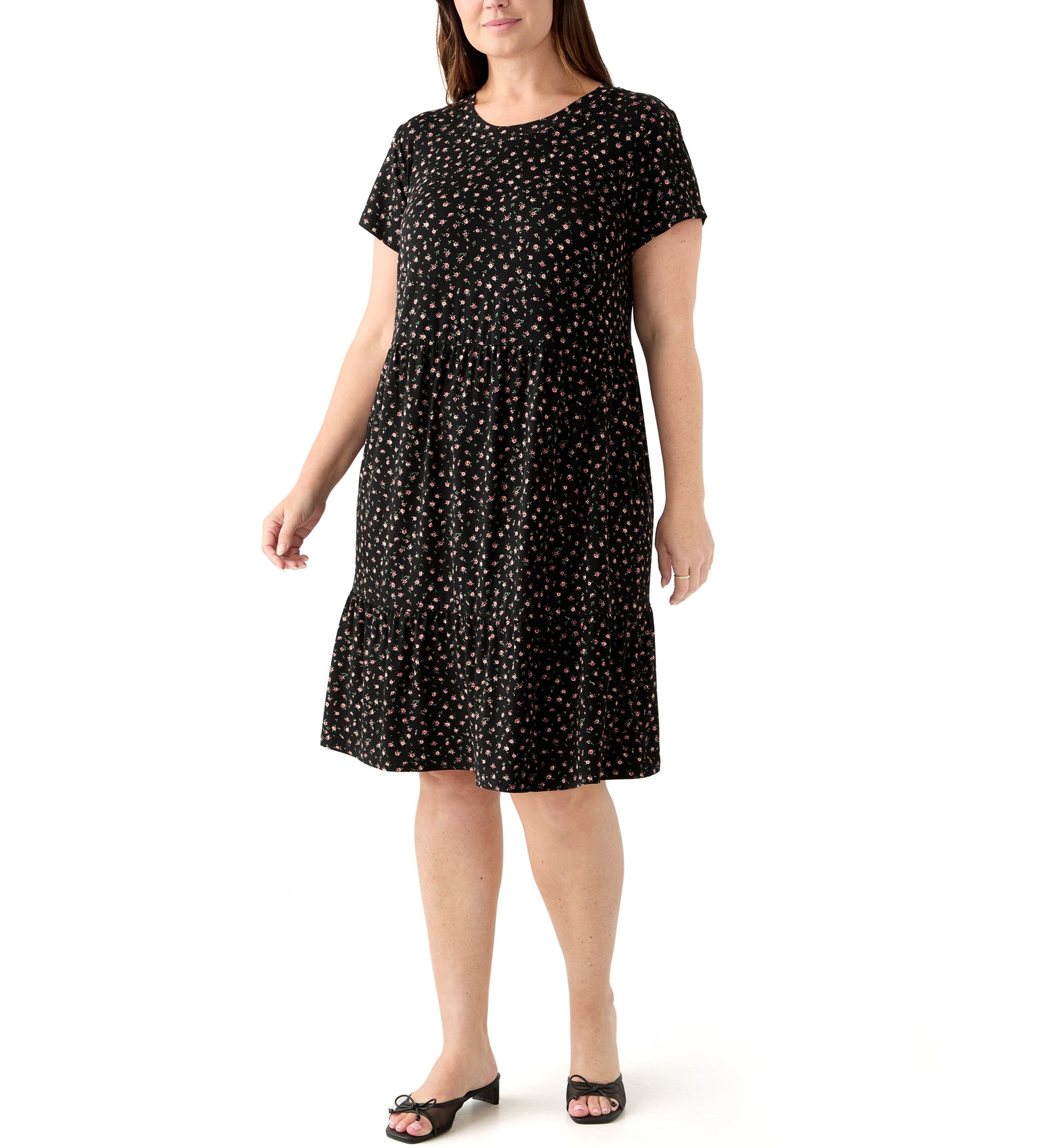Plus Size Short Sleeve Tiered Floral Dress