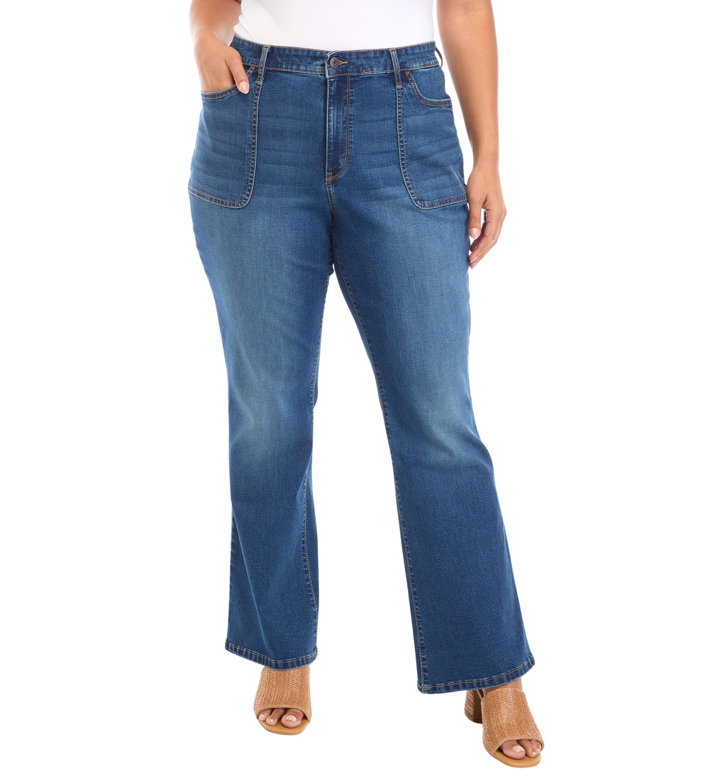 Plus Size Patch Pocket Flare Jeans 