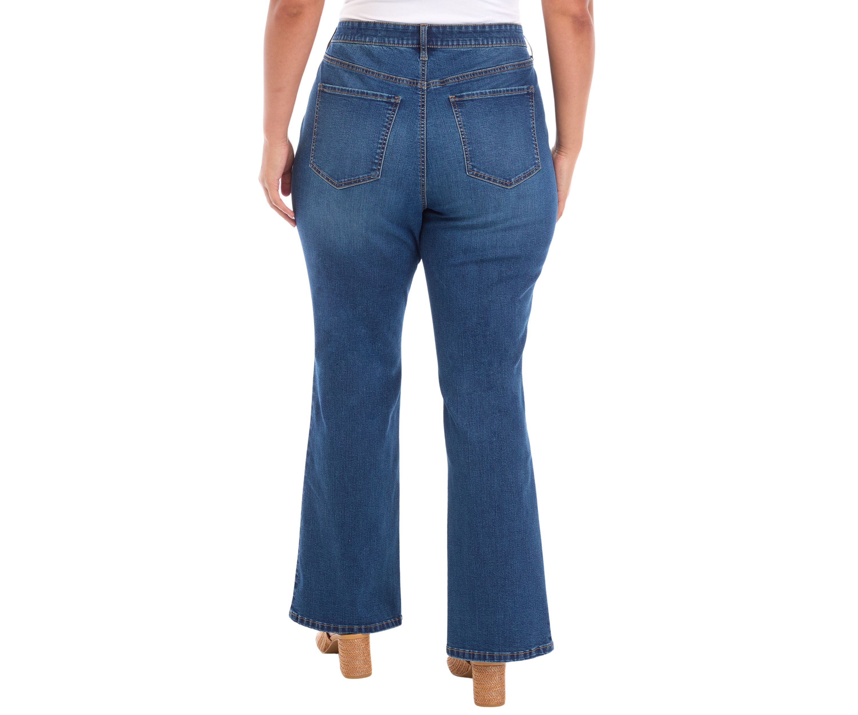 Plus Size Patch Pocket Flare Jeans 