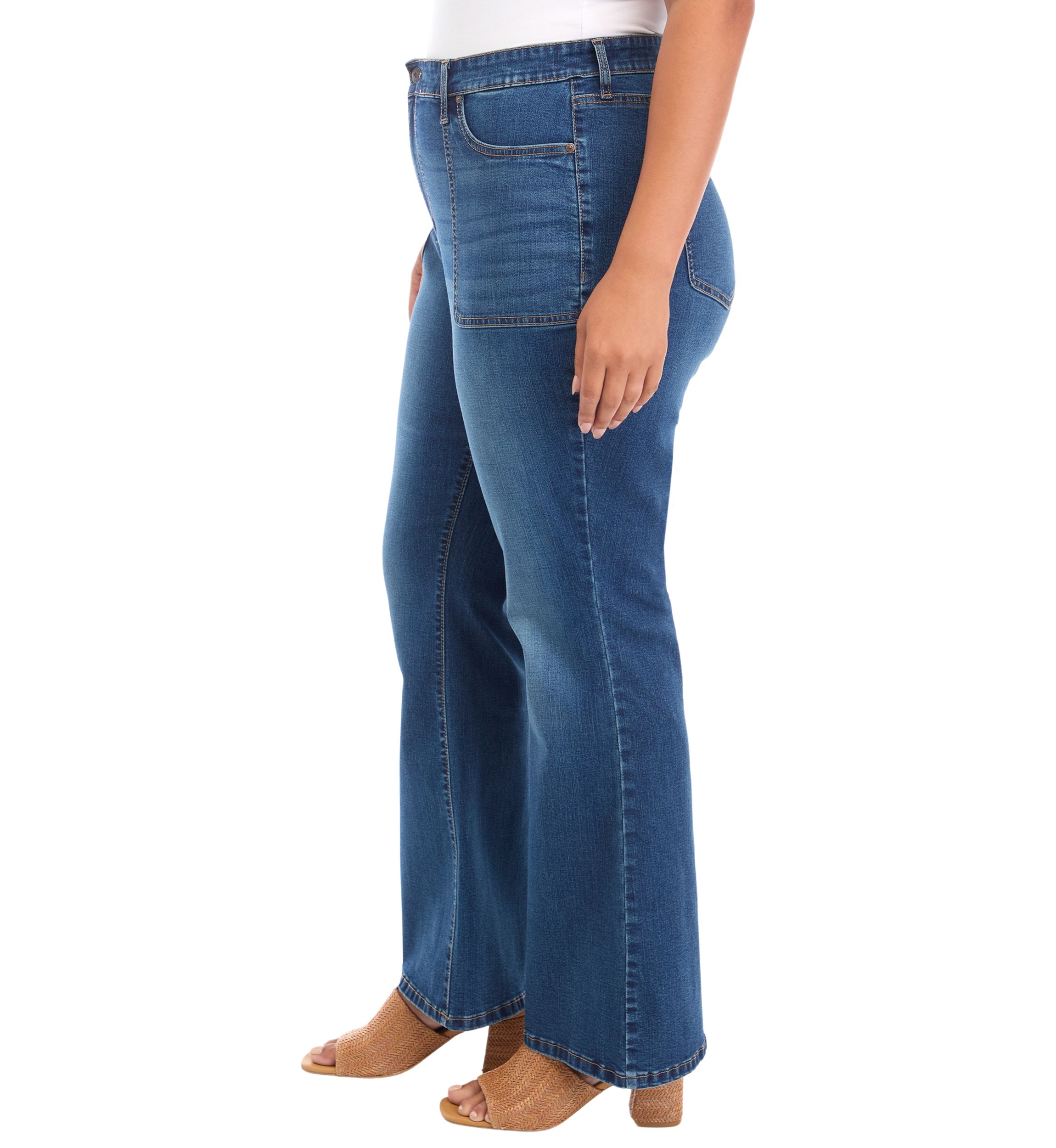 Plus Size Patch Pocket Flare Jeans 