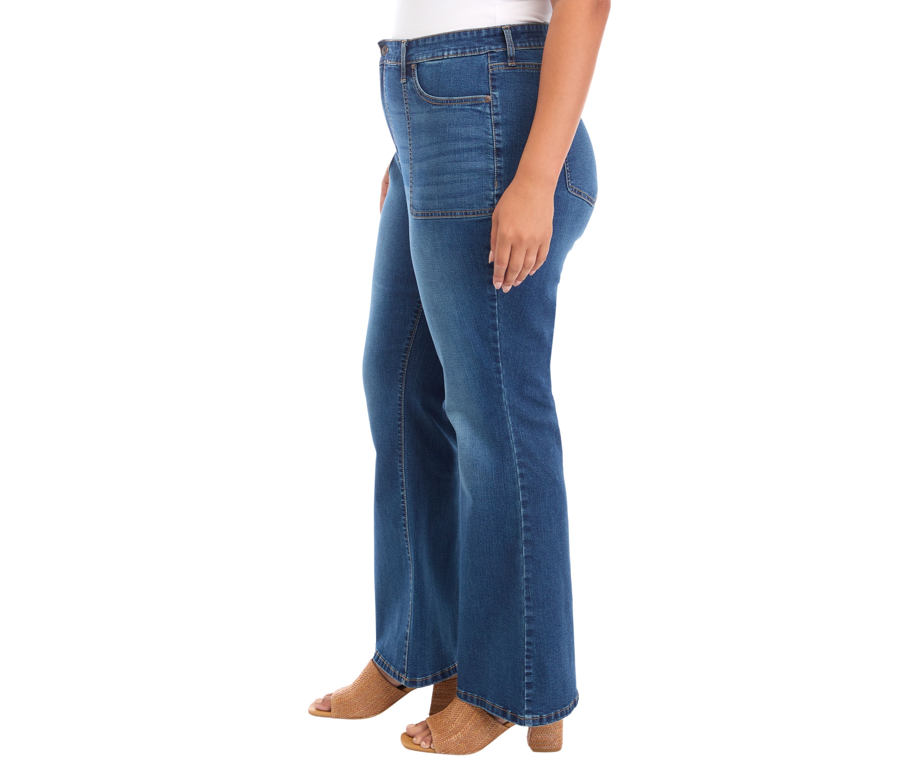 Plus Size Patch Pocket Flare Jeans 