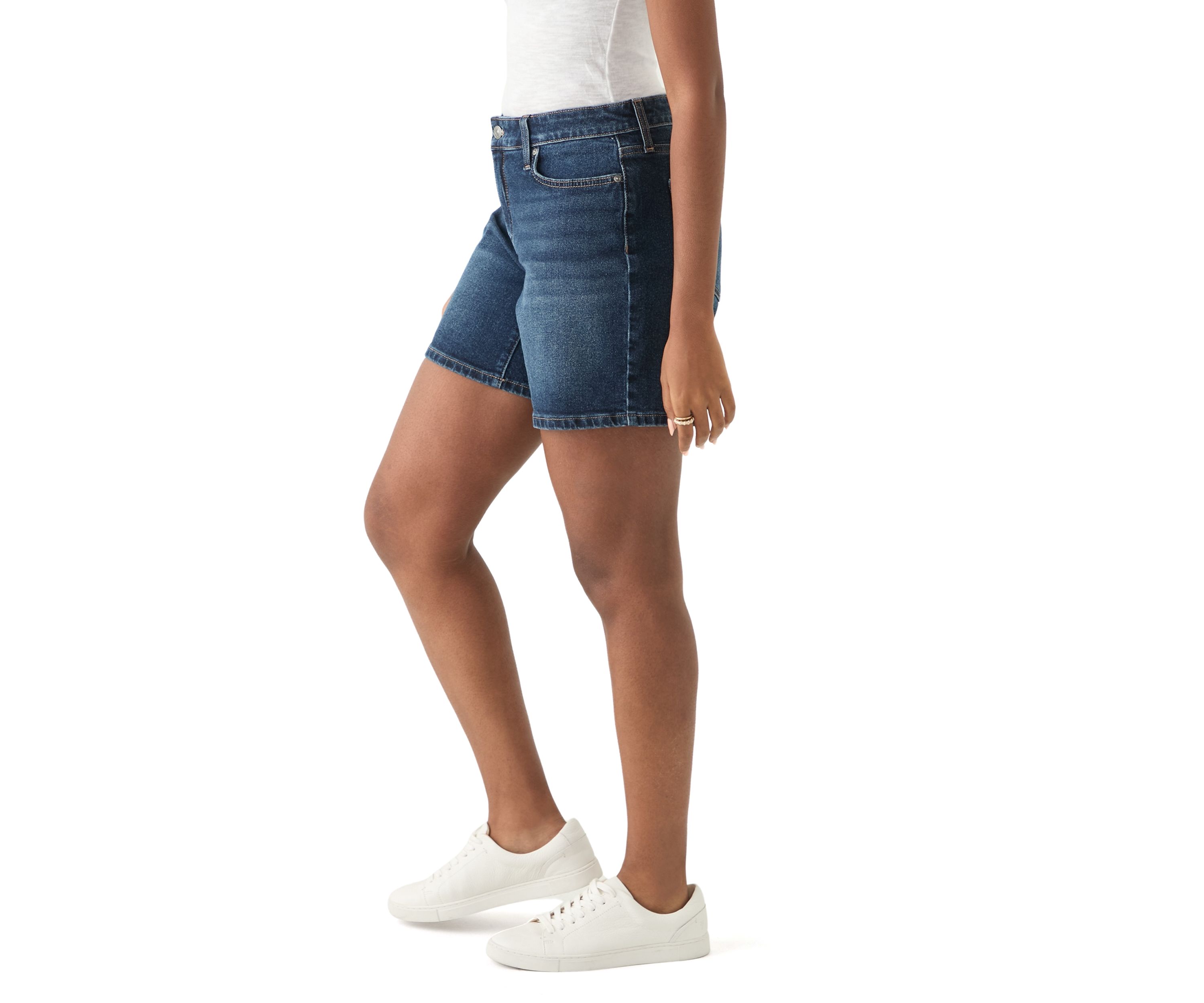 Womens Mid Rise 7" Relaxed Boyfriend Shorts