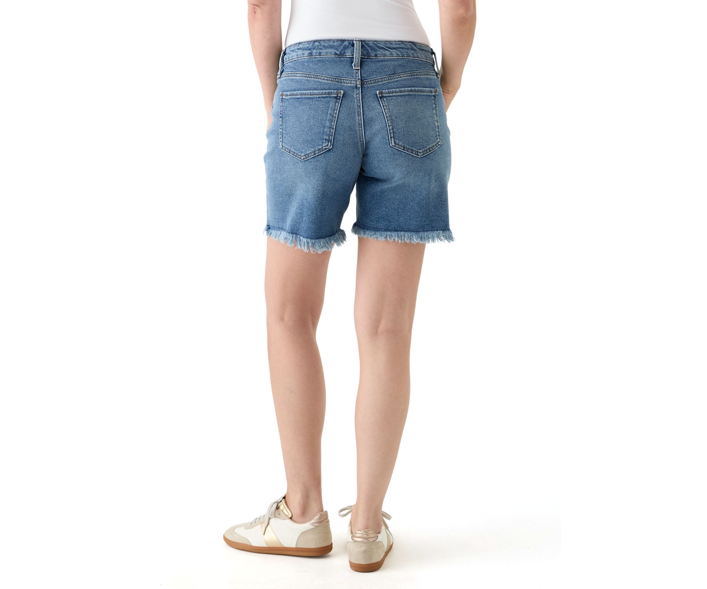 Womens Mid Rise 7" Relaxed Boyfriend Shorts