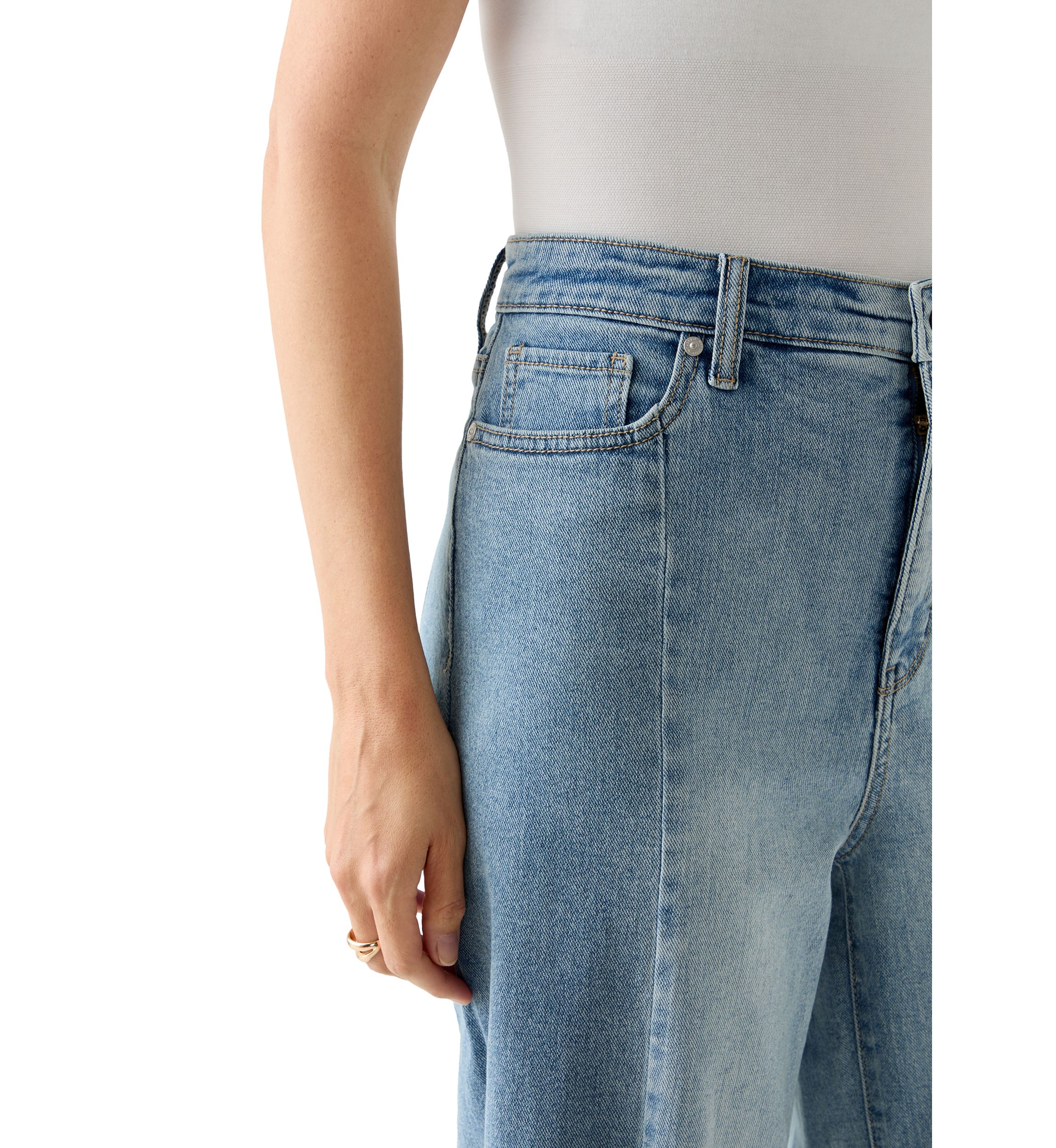 Womens High-Rise Front Slit Wide Cropped-Leg Pants