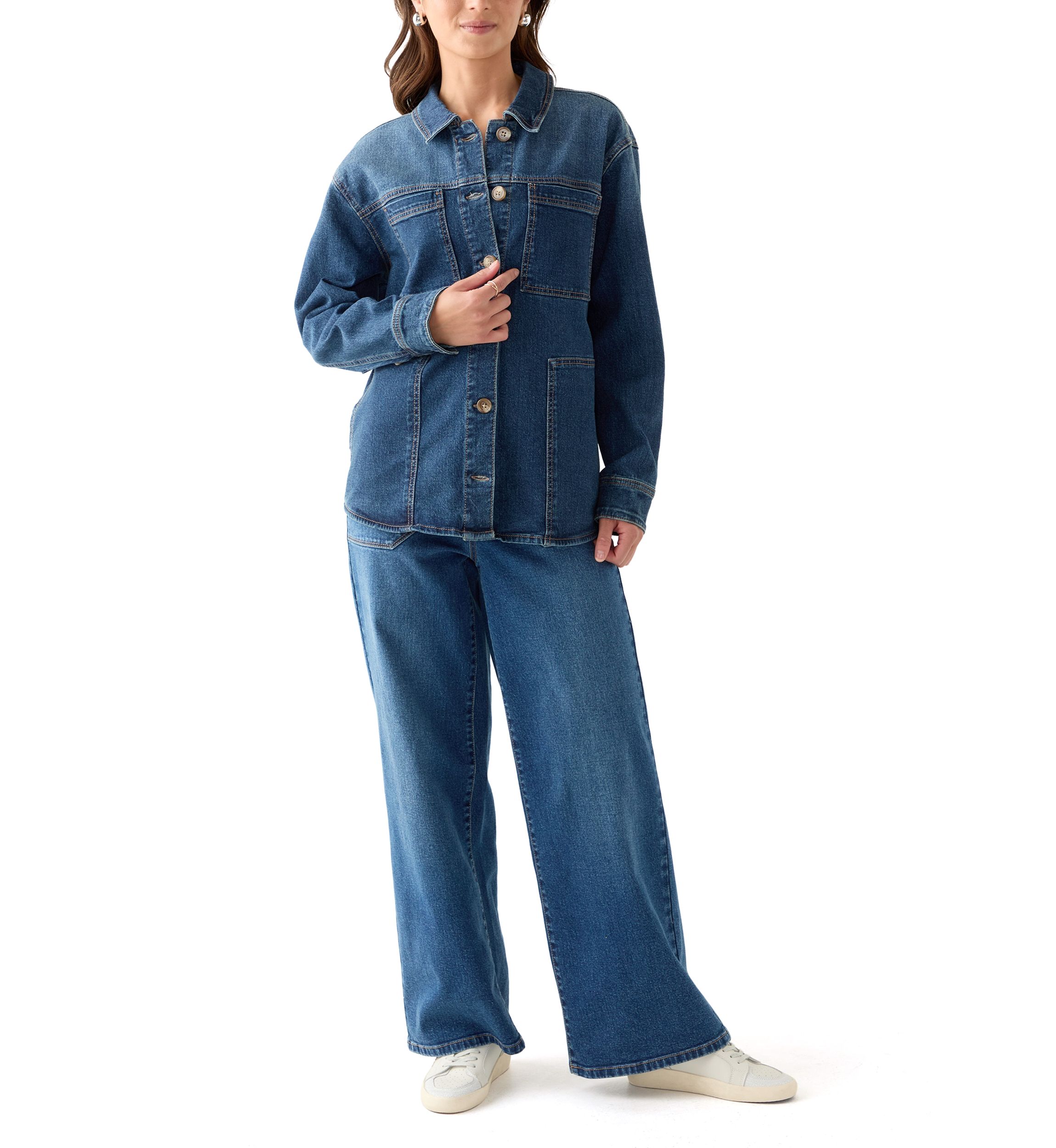 Petite High Rise Pocket Wide Leg Jeans