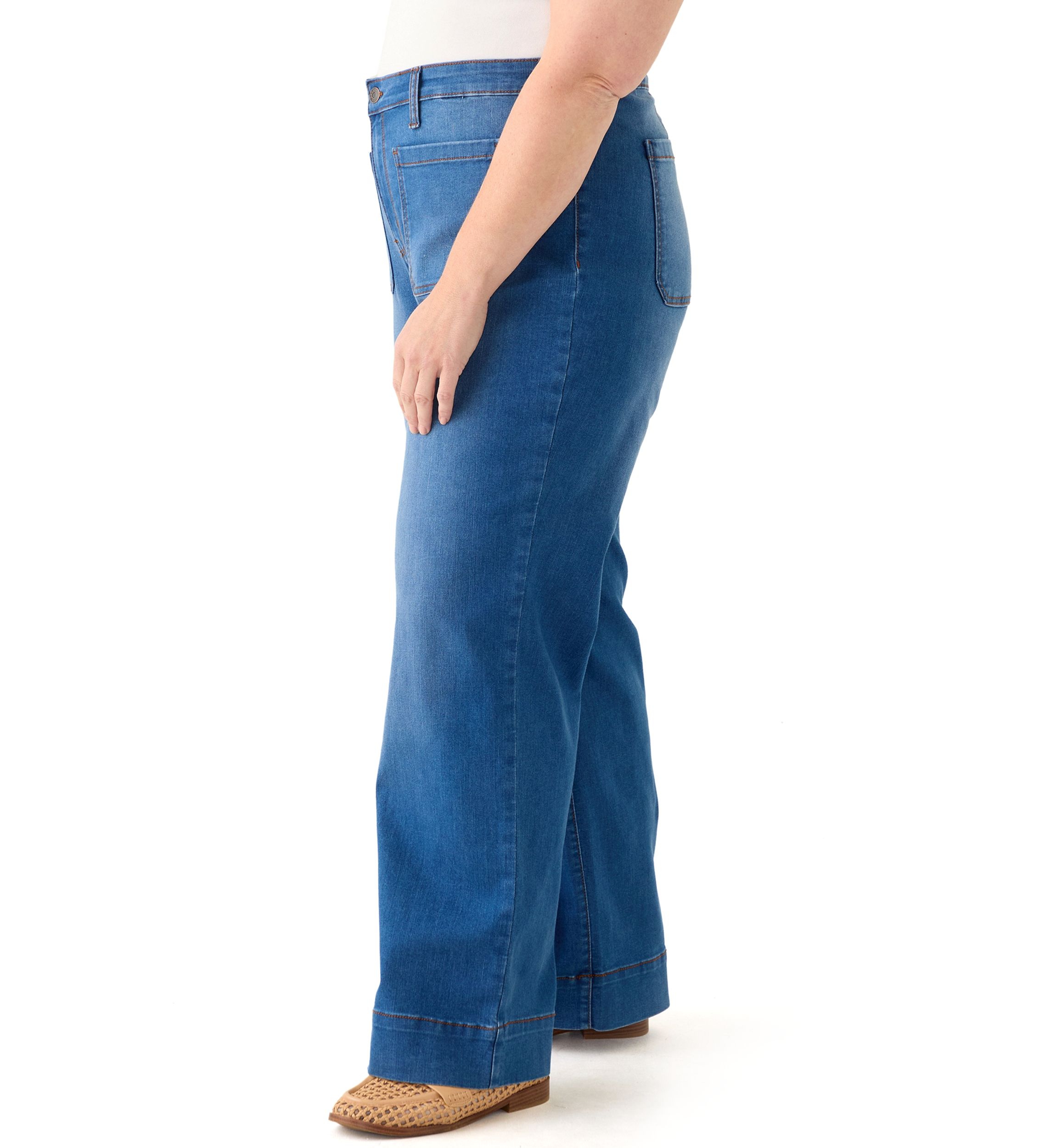 Plus Size Patch Pocket Wide Leg Jeans
