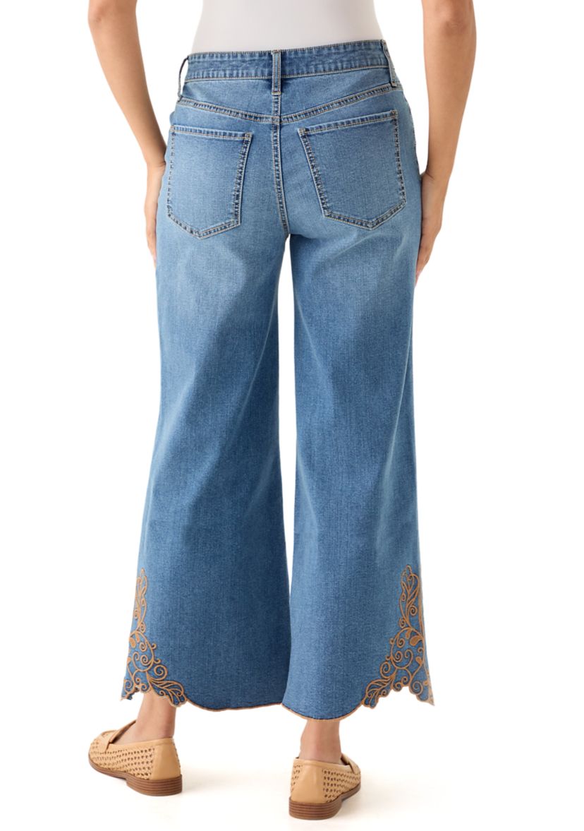 Womens Mid-Rise Embroidered Wide Leg Jeans 