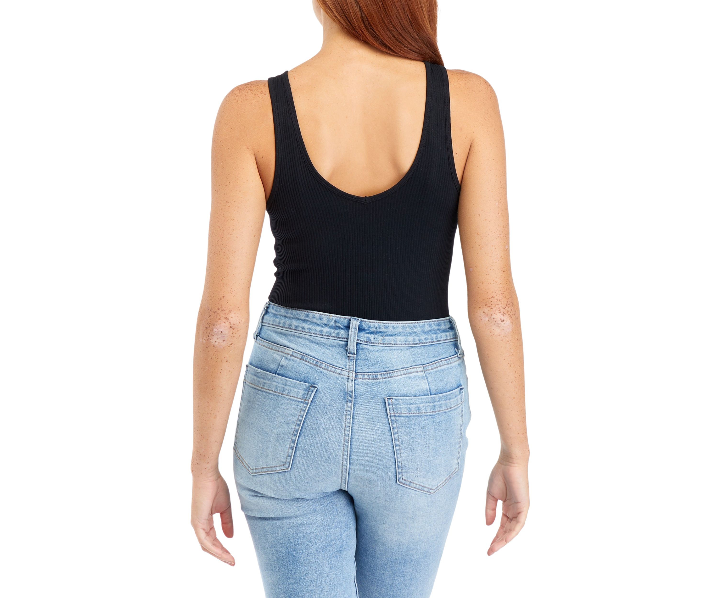 Juniors Seamless Ribbed Knit V-Neck Bodysuit 