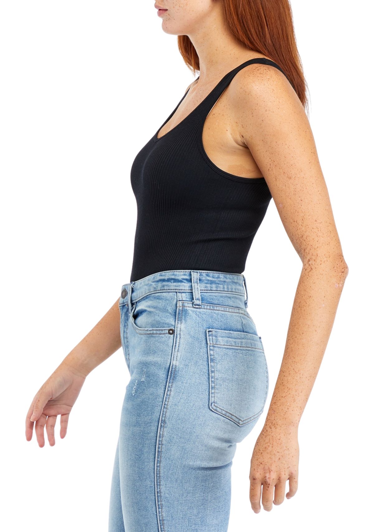 Juniors Seamless Ribbed Knit V-Neck Bodysuit 