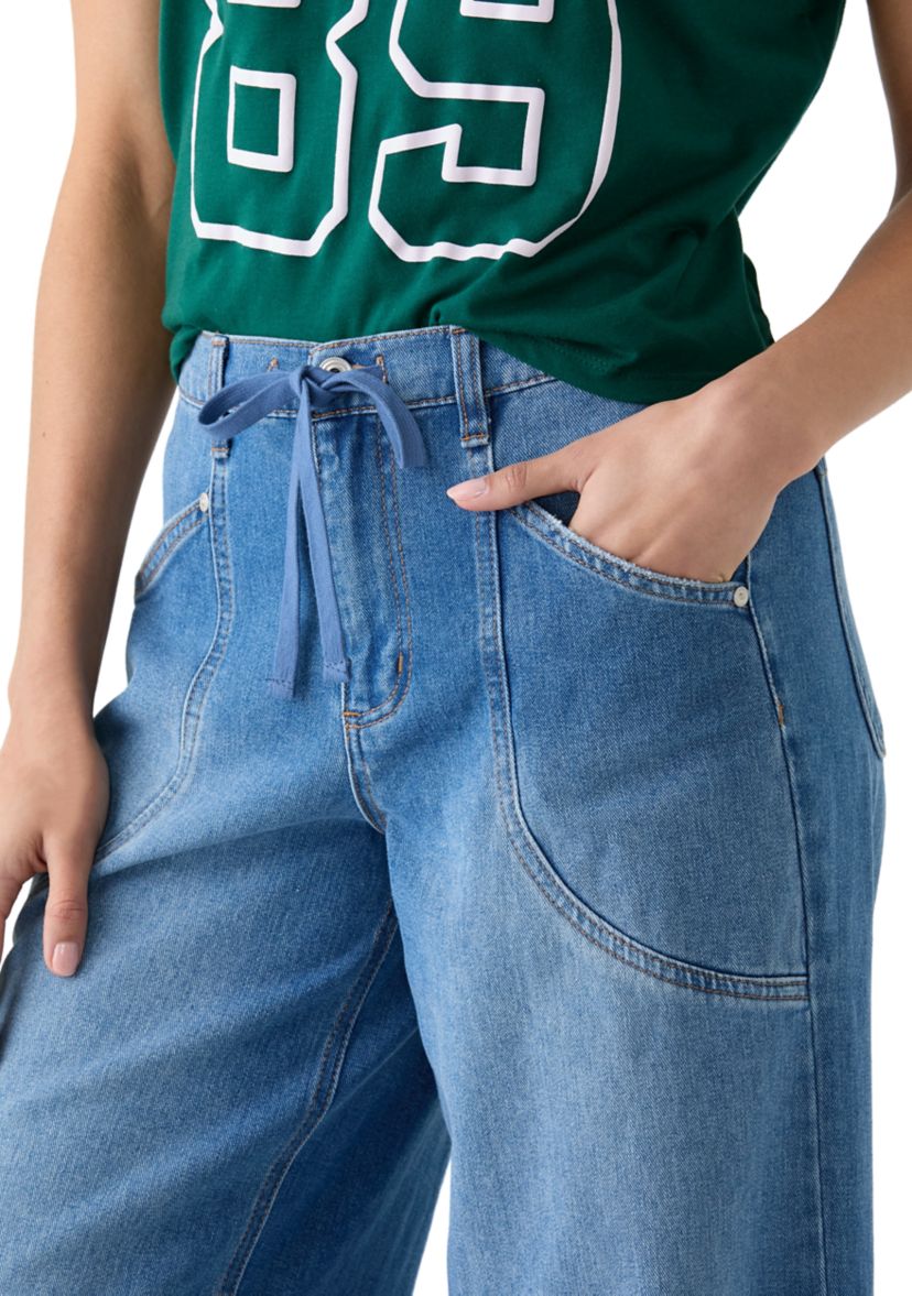 Womens Mid Rise Wide Leg Jeans