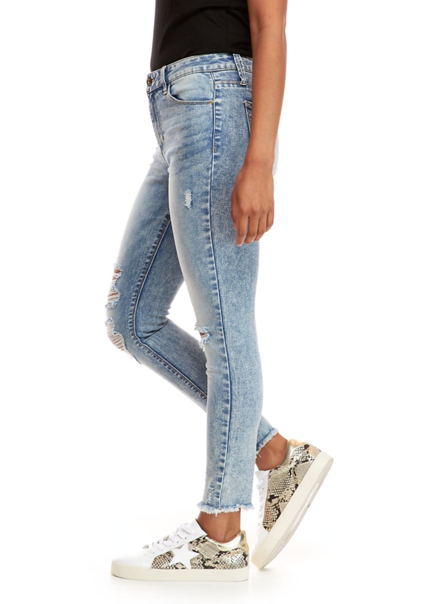 Mid-Rise Destructed Ankle Jeans