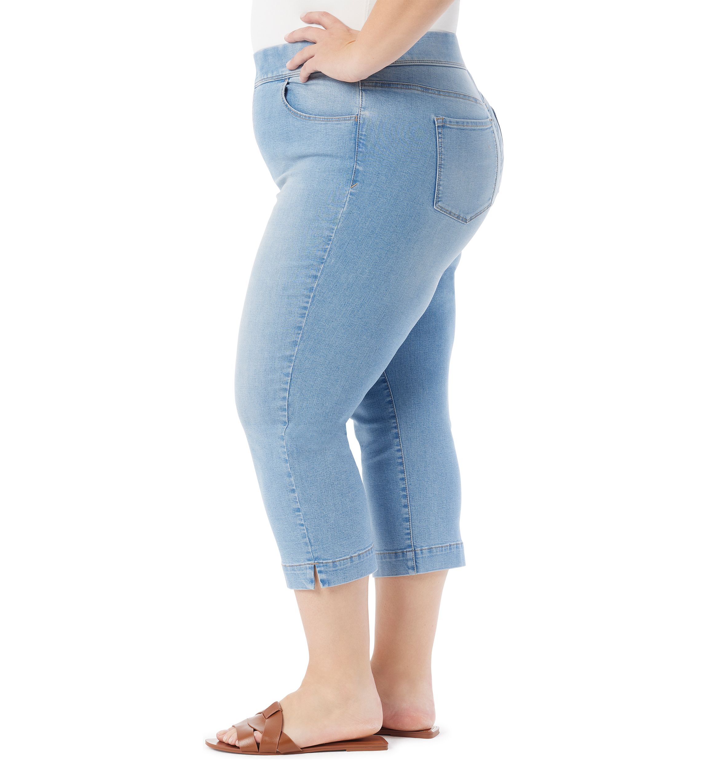 Plus Size Amanda Pull On Capri Pants 