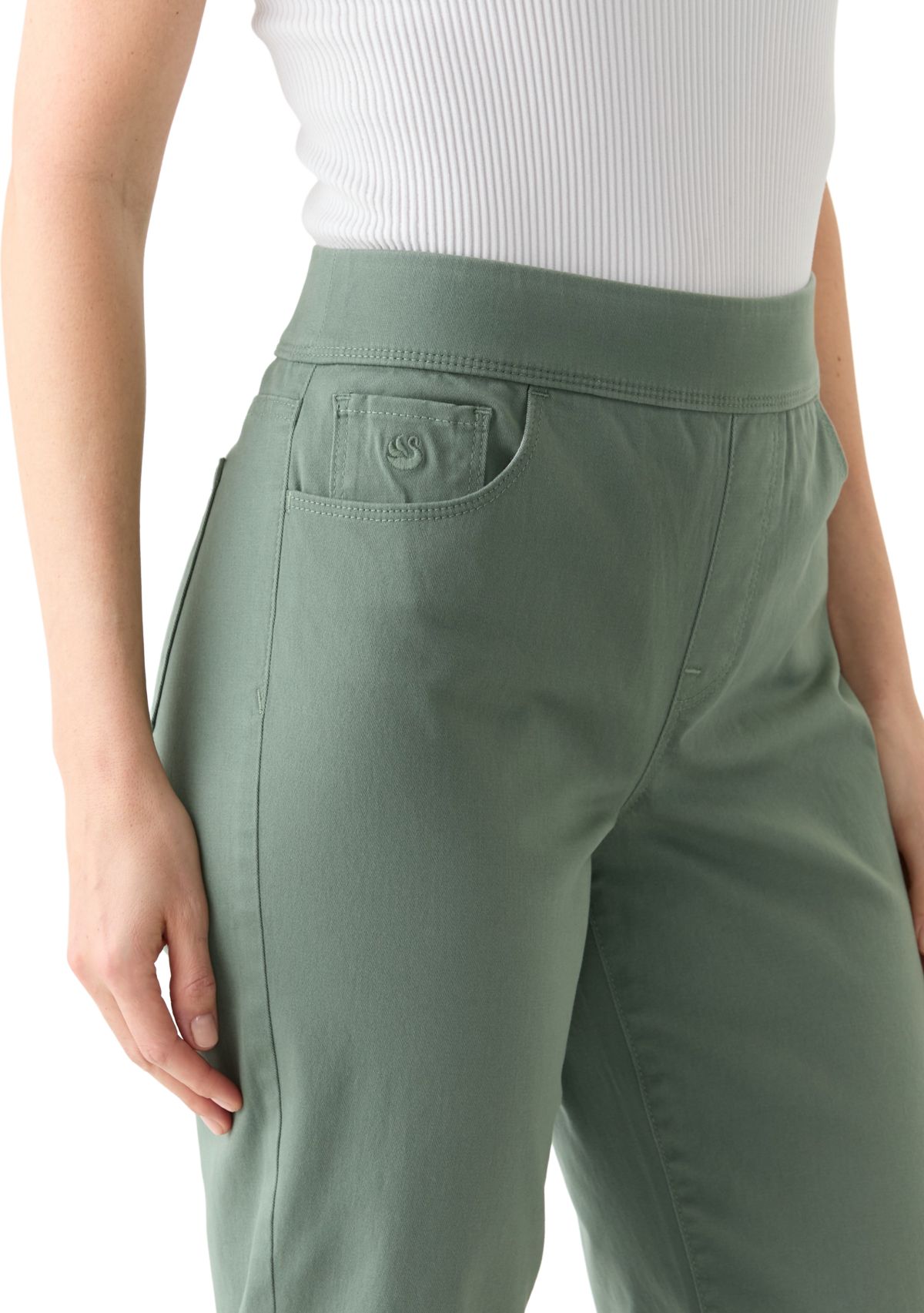 Womens Amanda Pull On Capri Pants