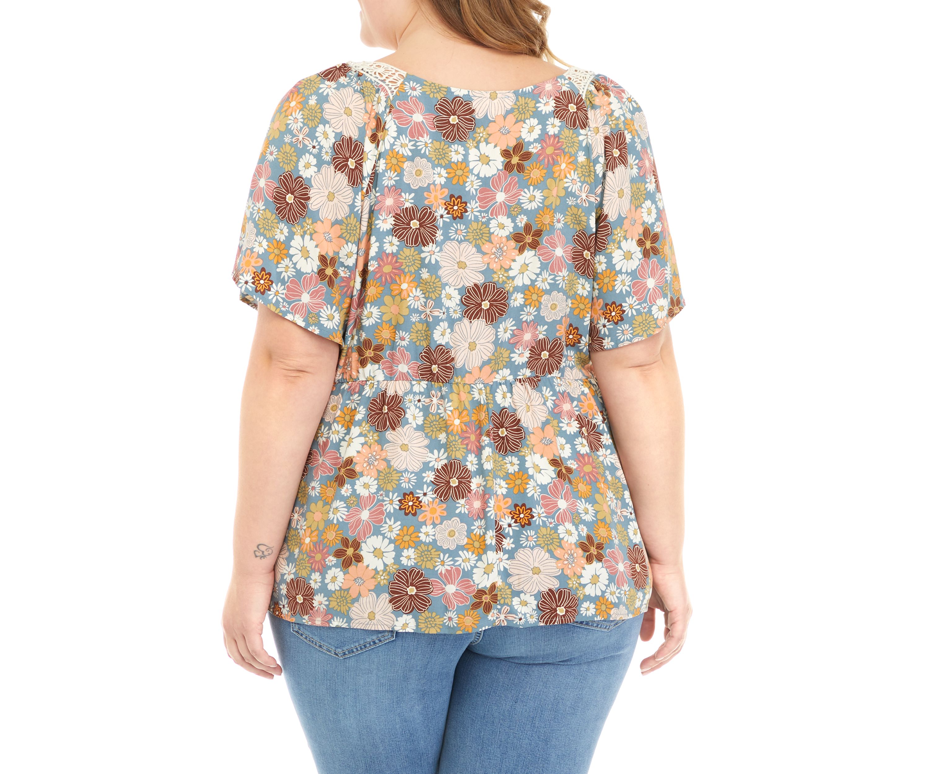 Plus Size Flutter Sleeve Floral Top 