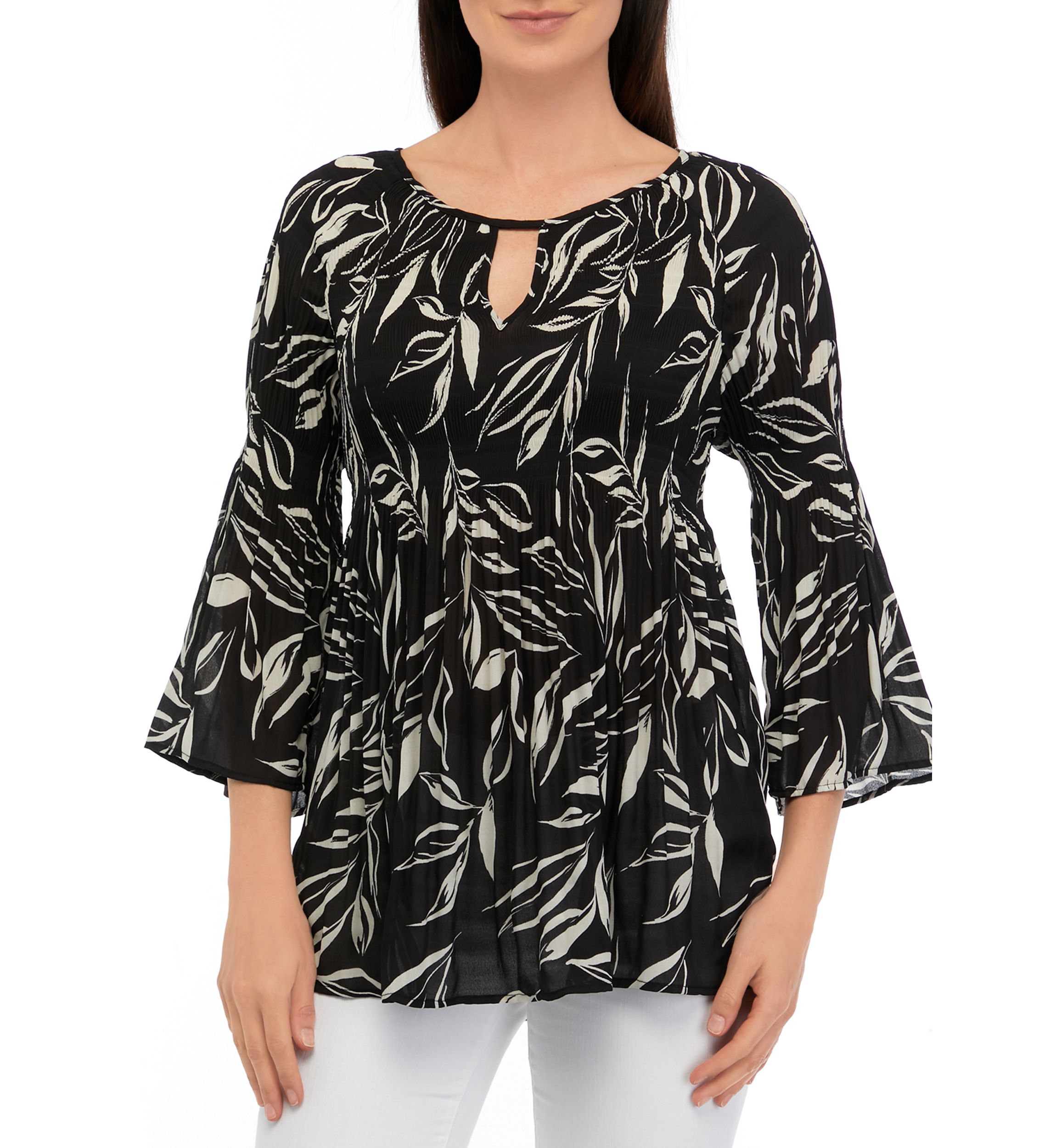 Womens 3/4 Sleeve Keyhole Pleater Top