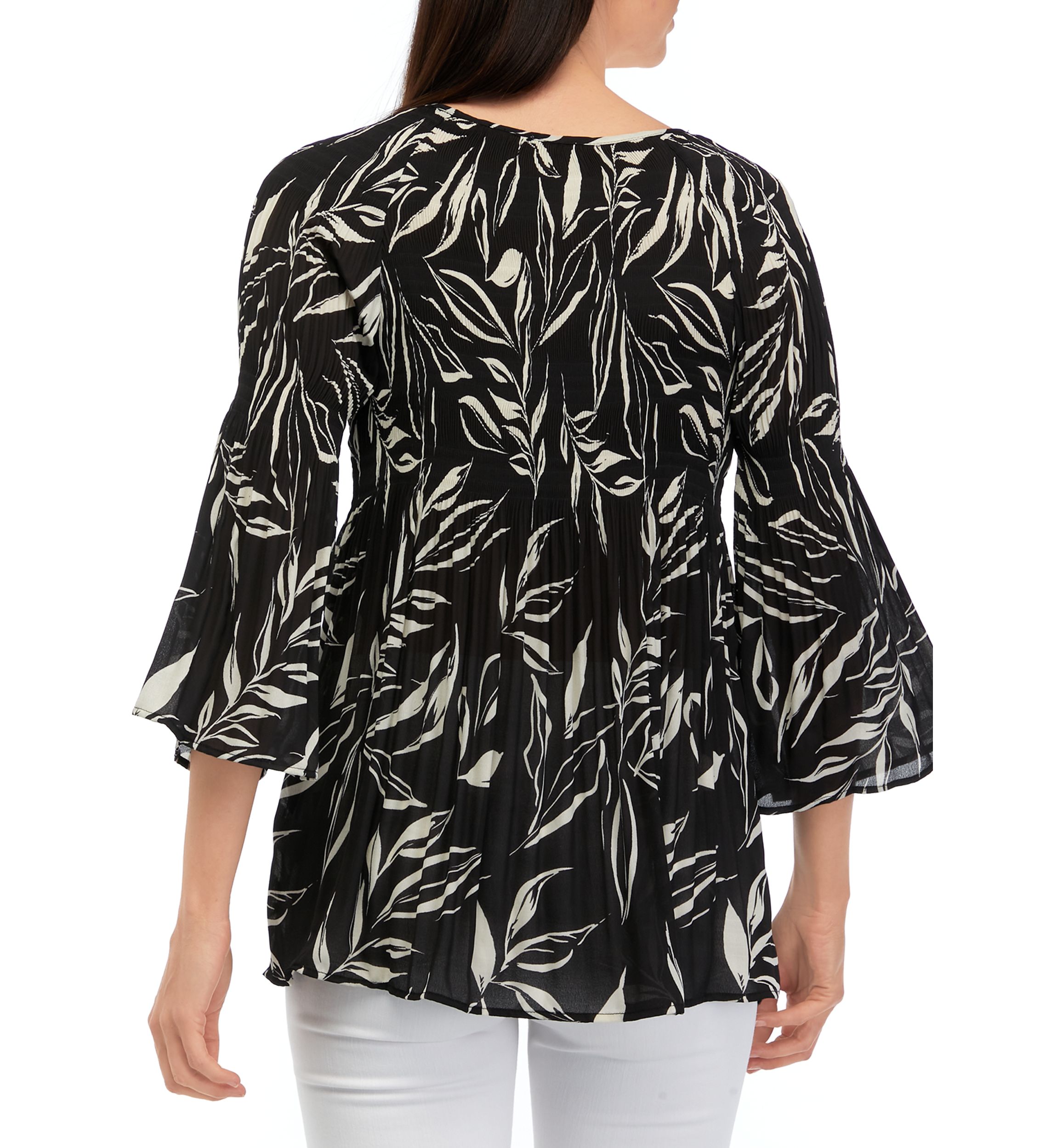 Womens 3/4 Sleeve Keyhole Pleater Top
