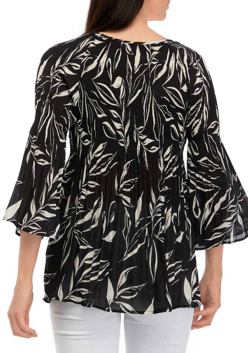 Womens 3/4 Sleeve Keyhole Pleater Top