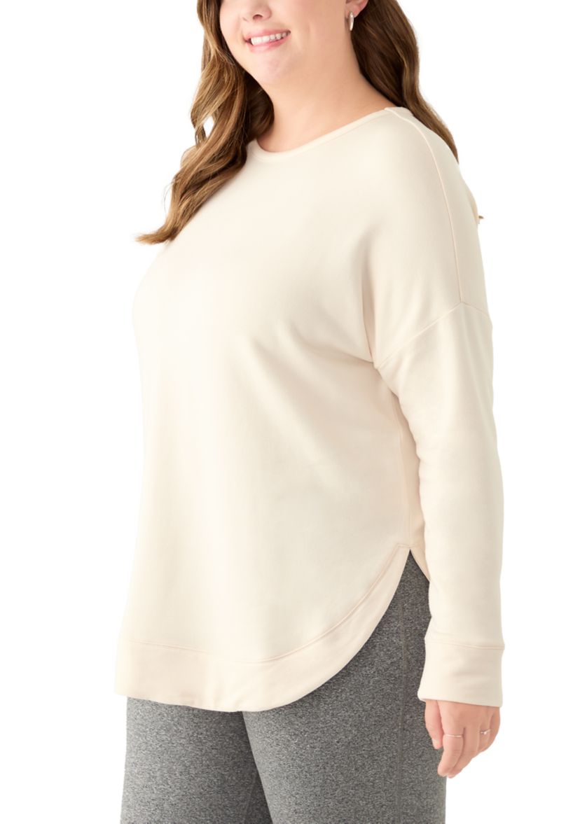 Plus Size Curved Hem Pullover