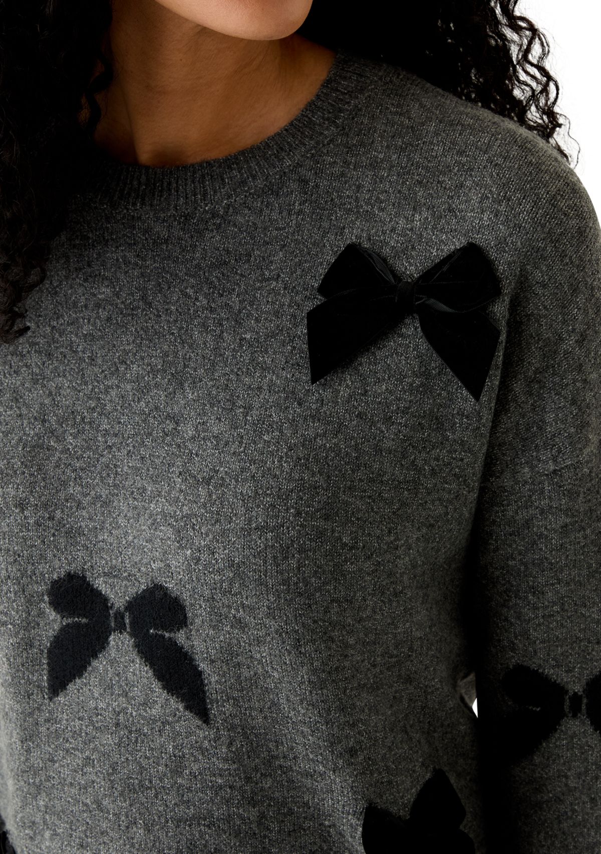 Womens Bow Appliqué Sweater