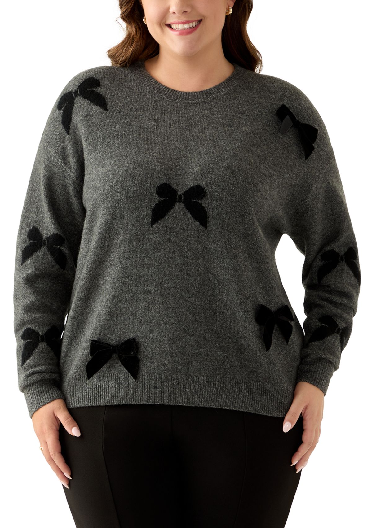 Plus Size Long Sleeve 3D Bow Applique Sweater 