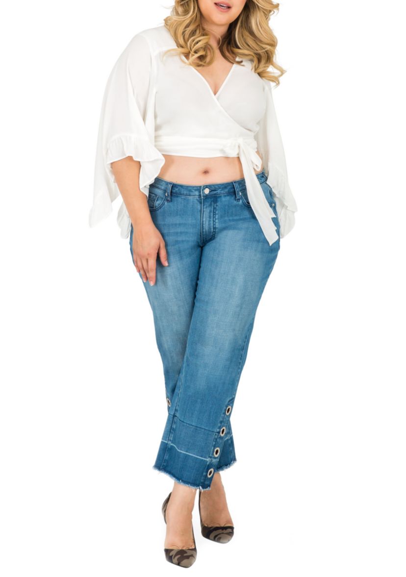 Plus Size Light Wash Crop Jeans