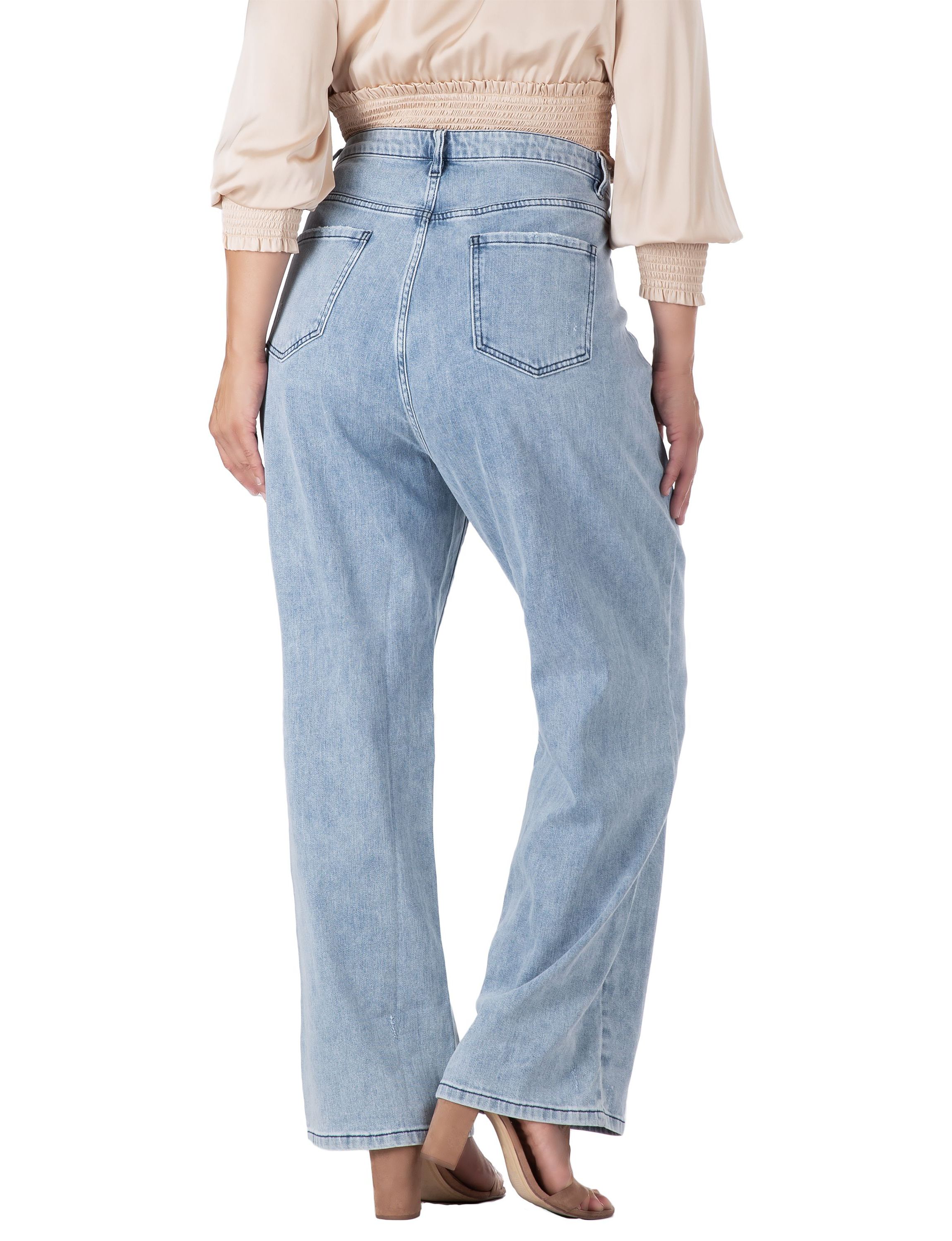 Distressed Boyfriend Jeans