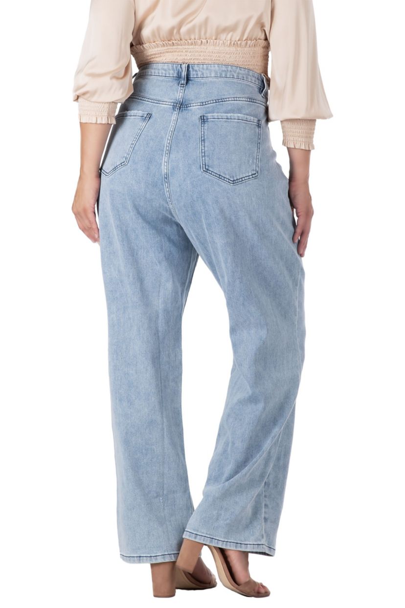 Distressed Boyfriend Jeans