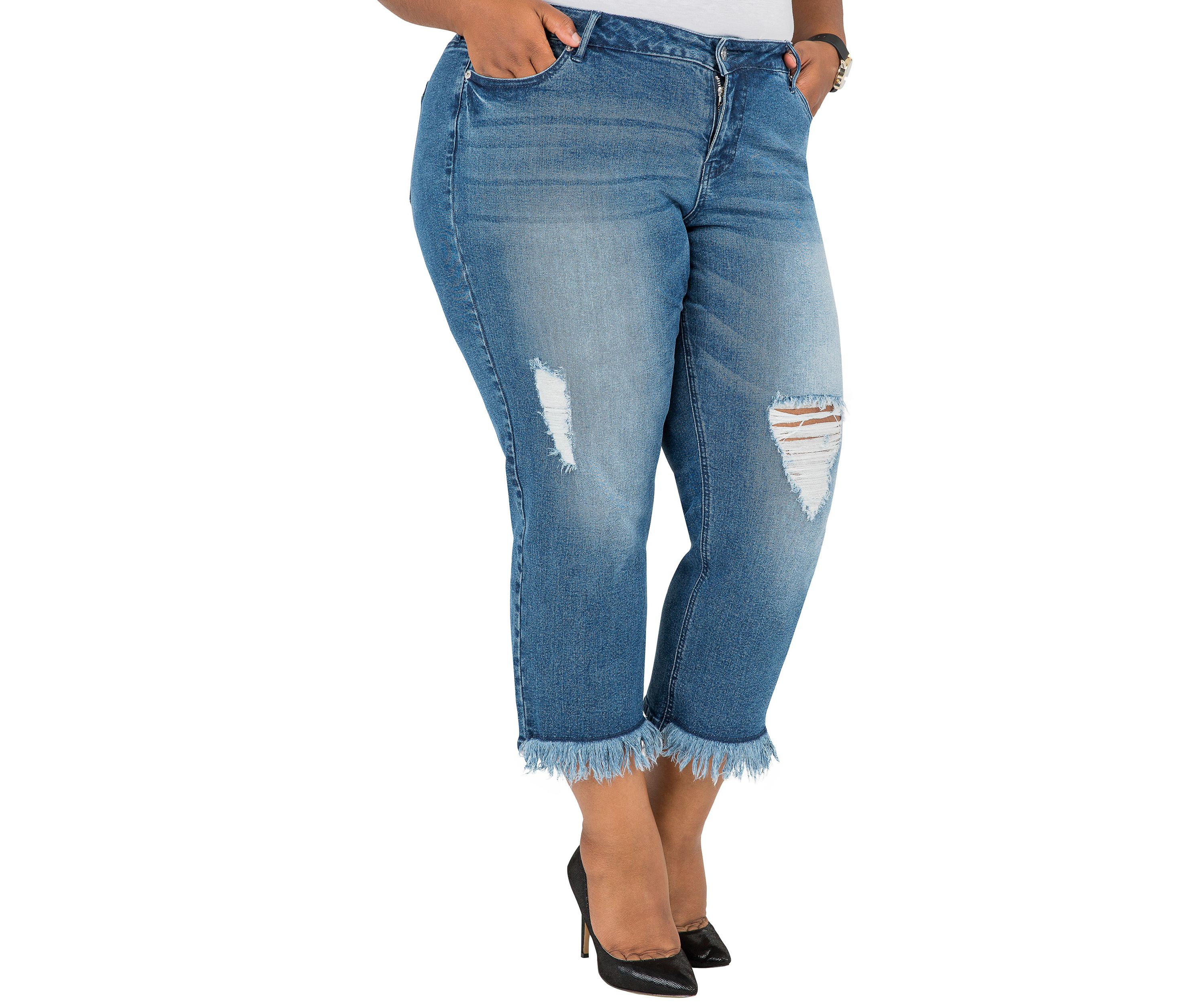 Cropped Frayed Boyfriend Jeans