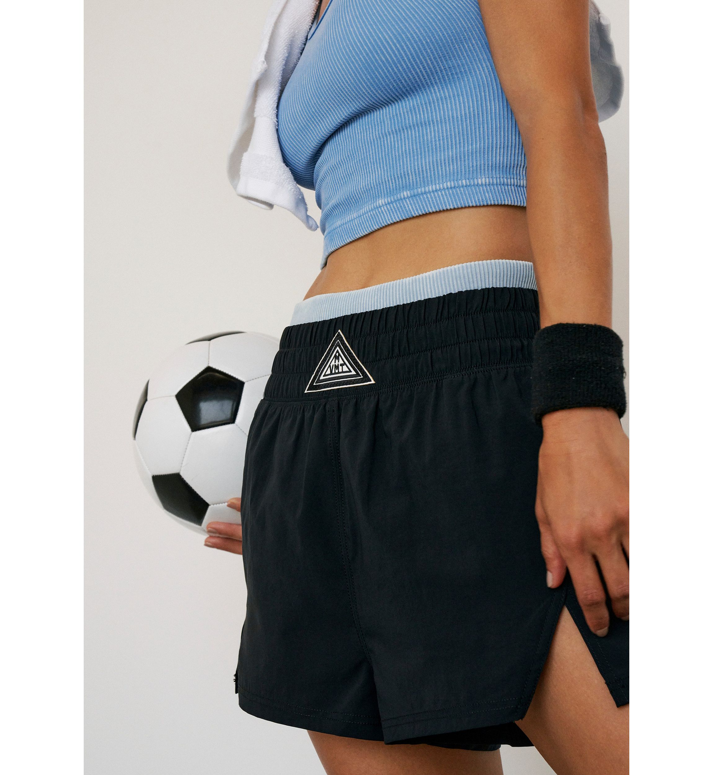 Next Round Shorts 