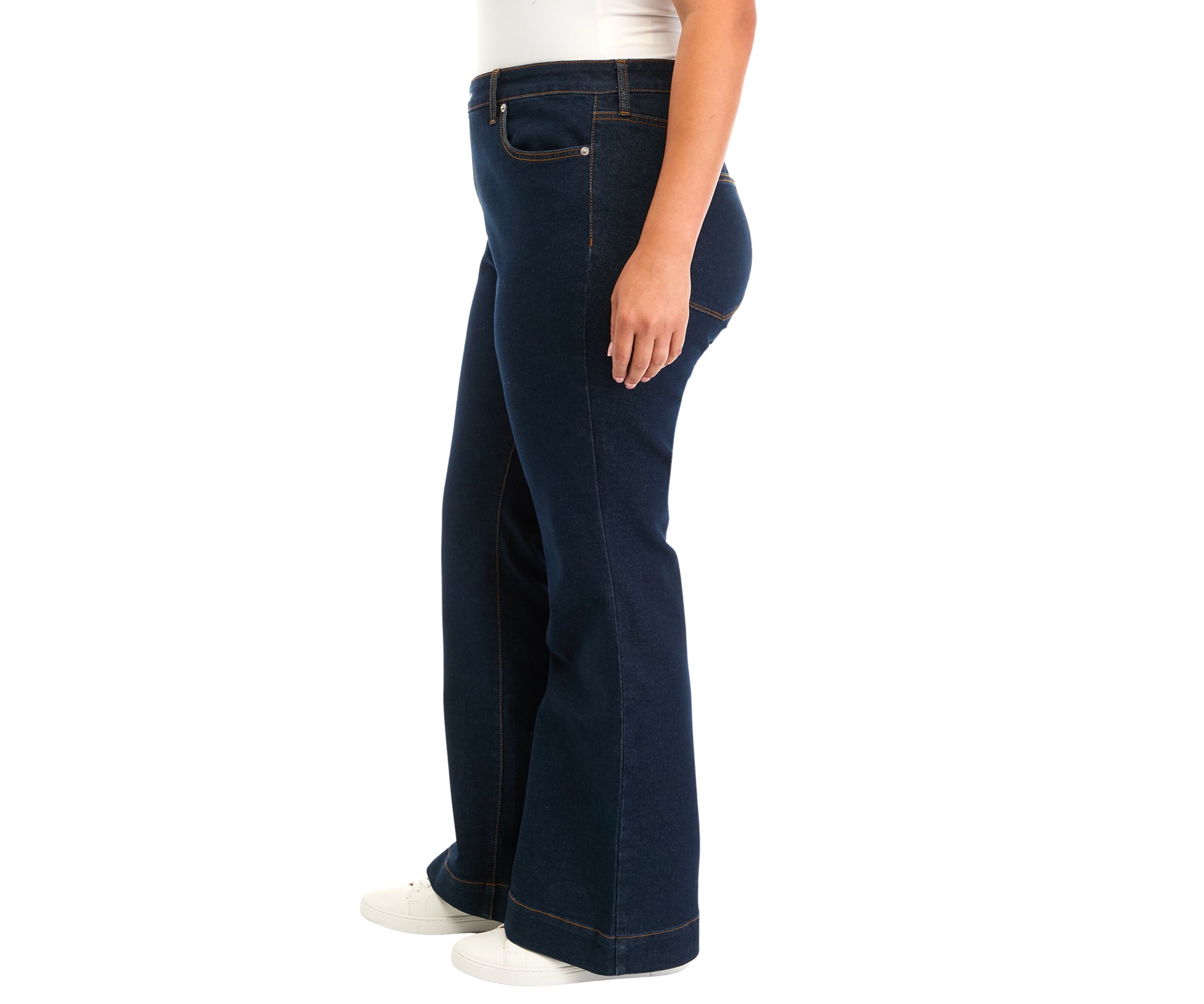 Plus Size High Rise Flare Jeans 