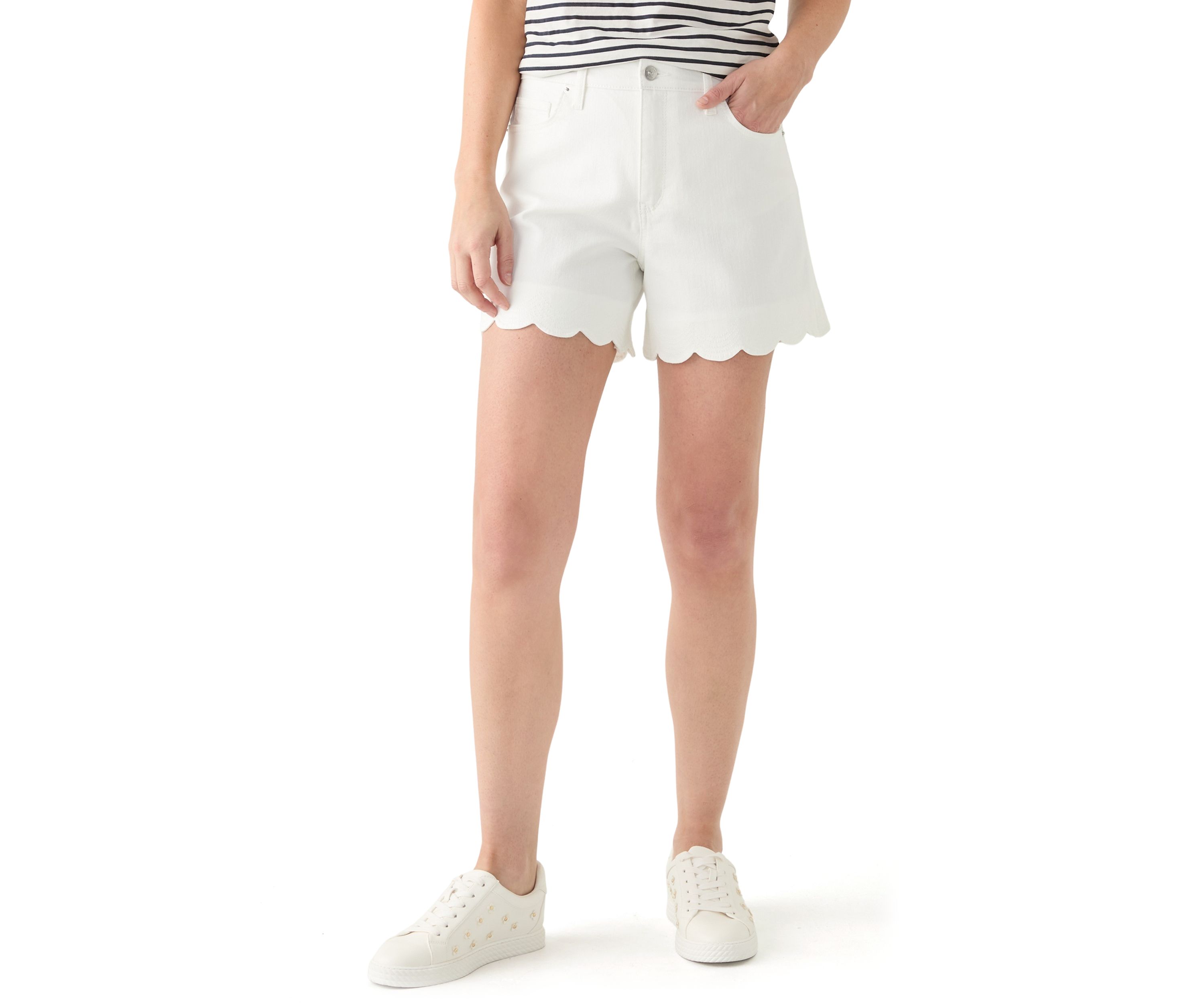 Womens High Rise 4" Scallop Hem Shorts
