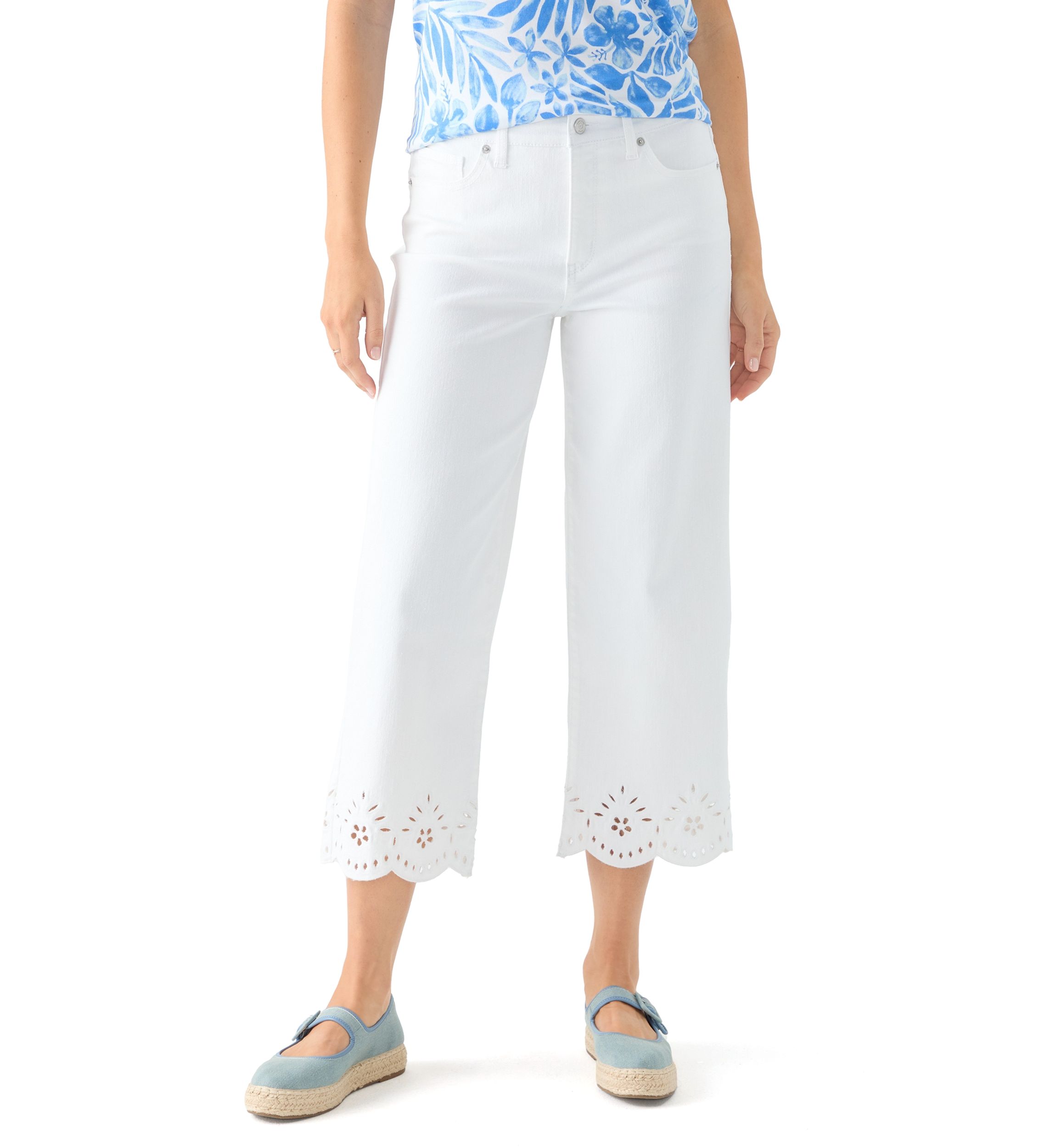 Womens Eyelet Scallop Hem Cropped Pants