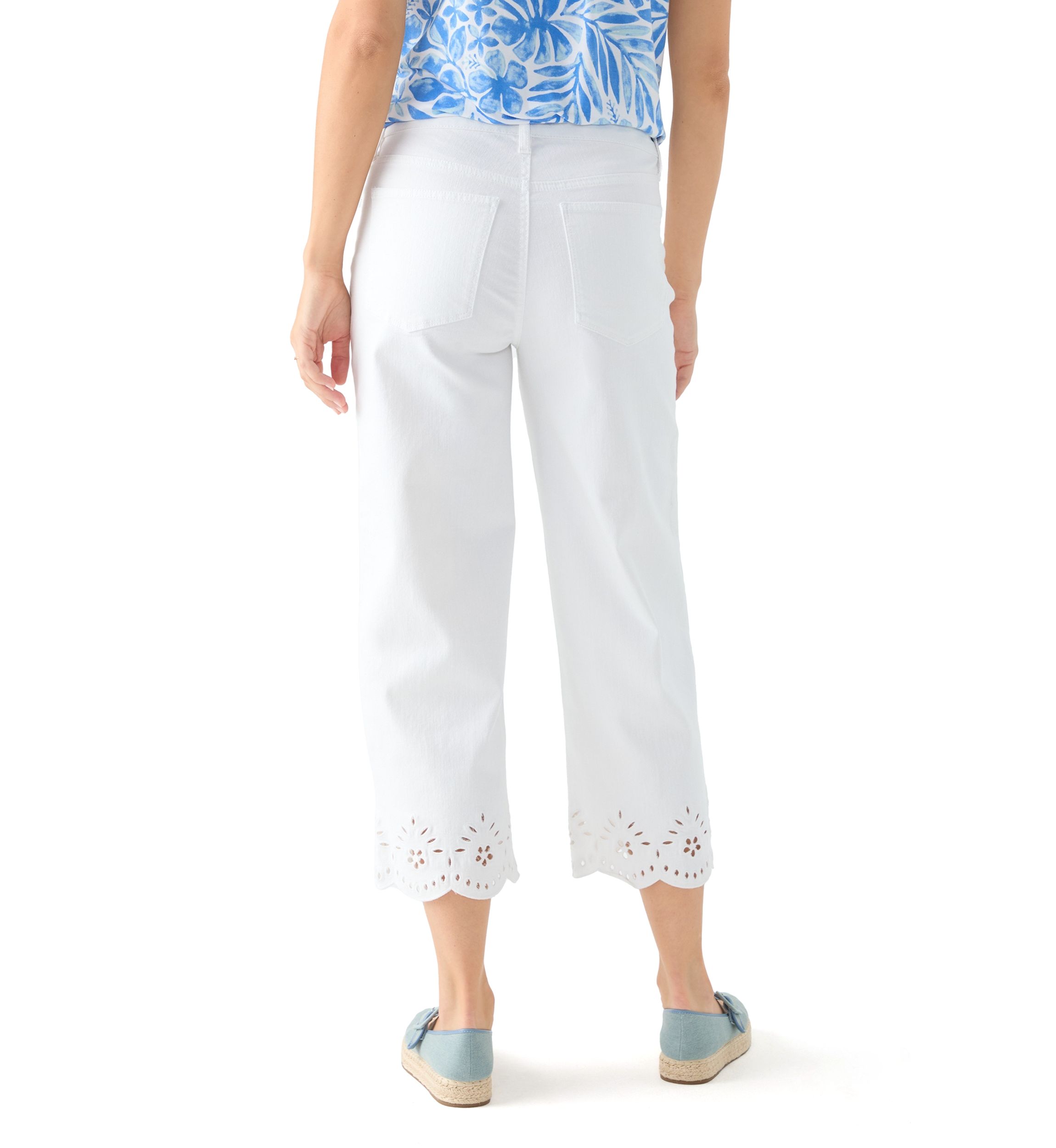 Womens Eyelet Scallop Hem Cropped Pants