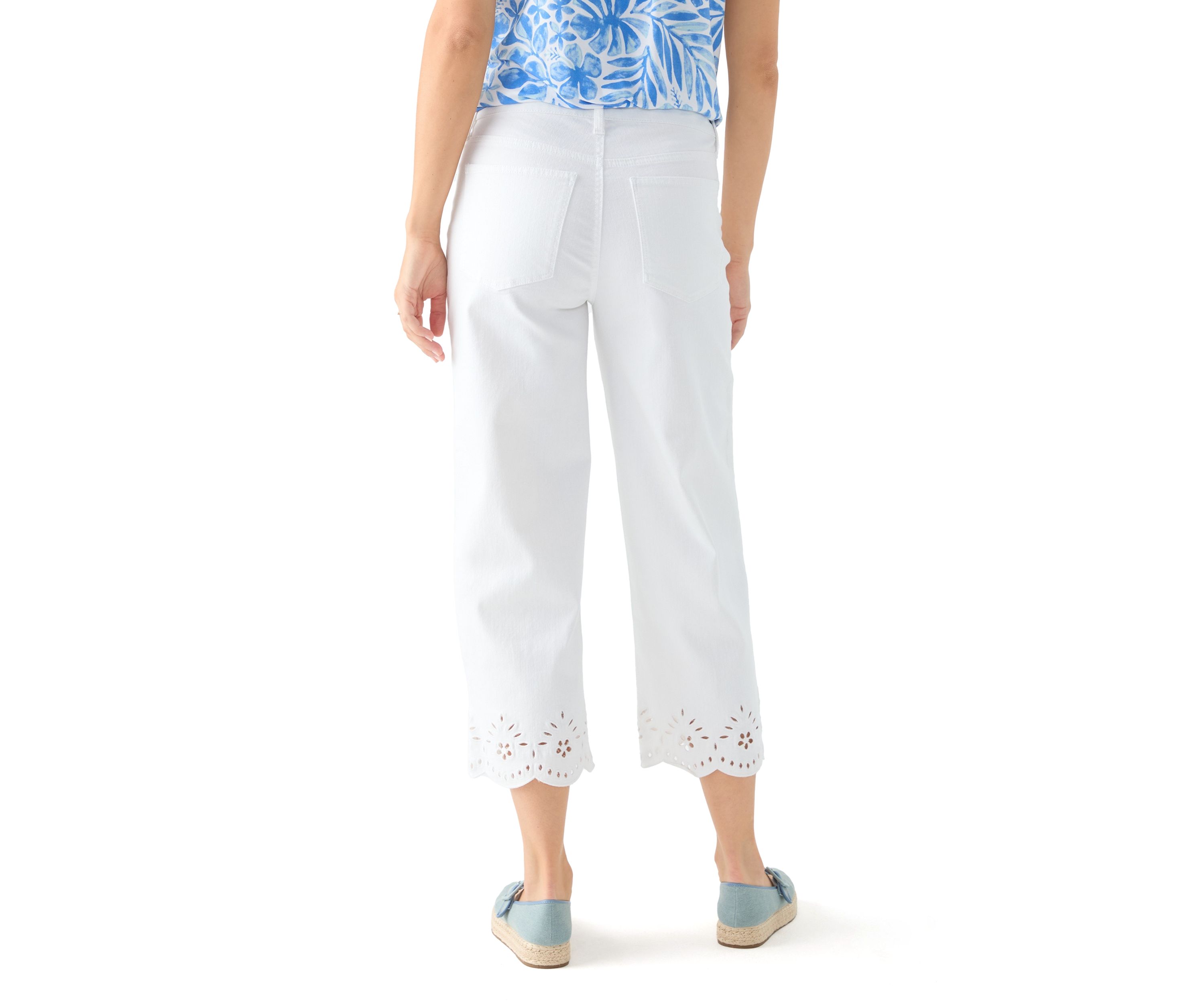 Womens Eyelet Scallop Hem Cropped Pants