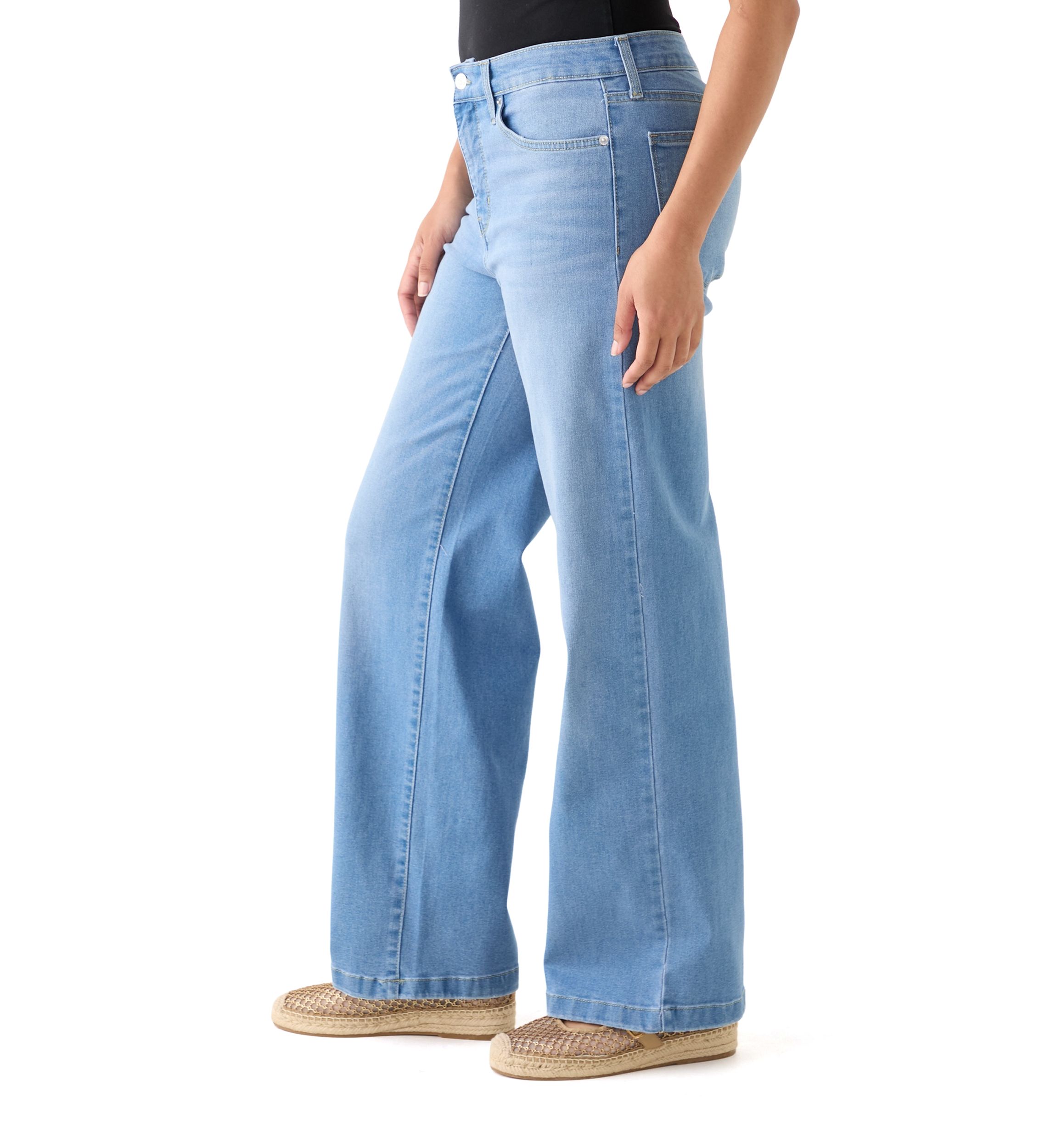 Womens High Rise Slim Wide Leg Jeans