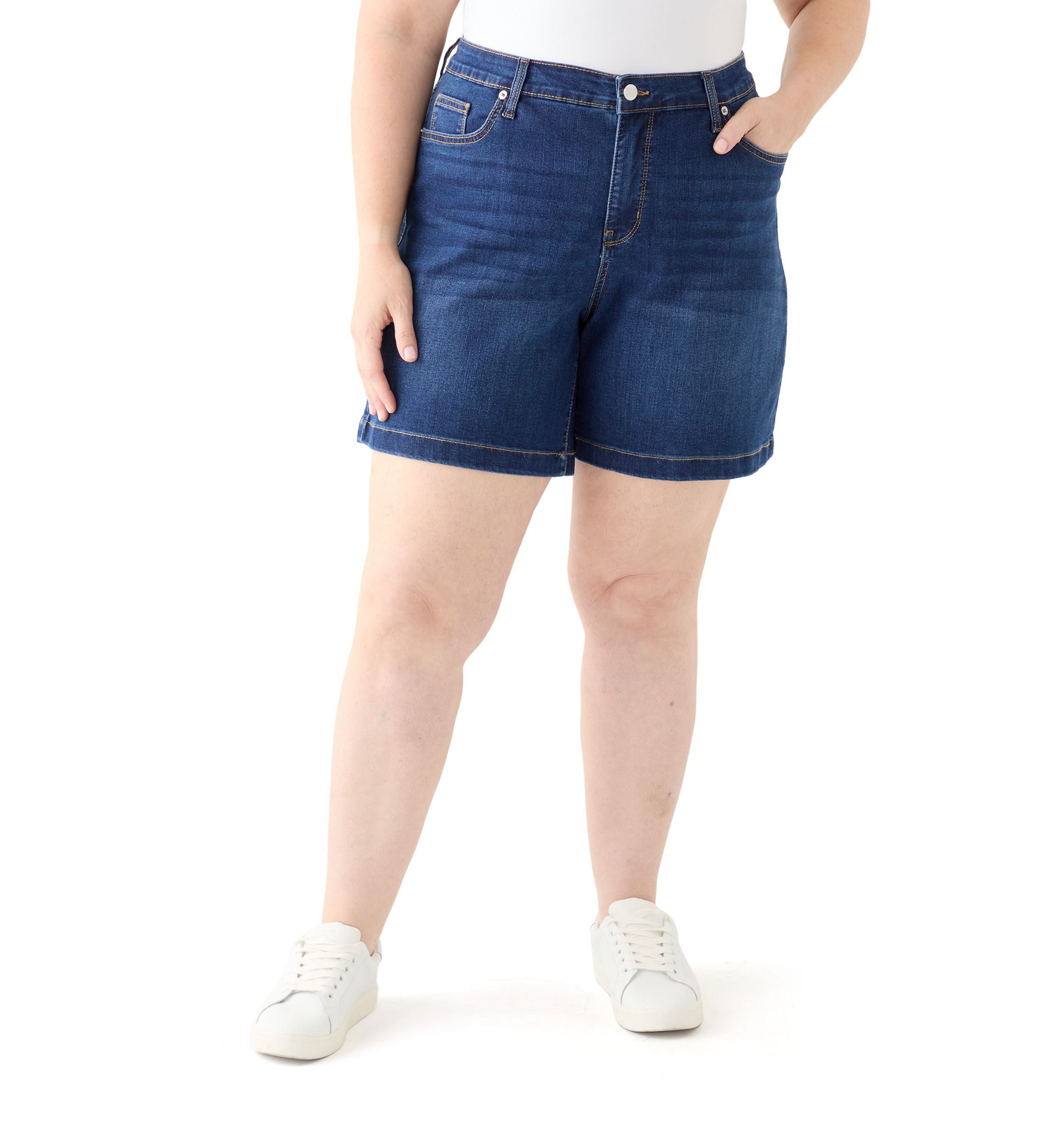 Plus Size High Rise 7" Relaxed Shorts