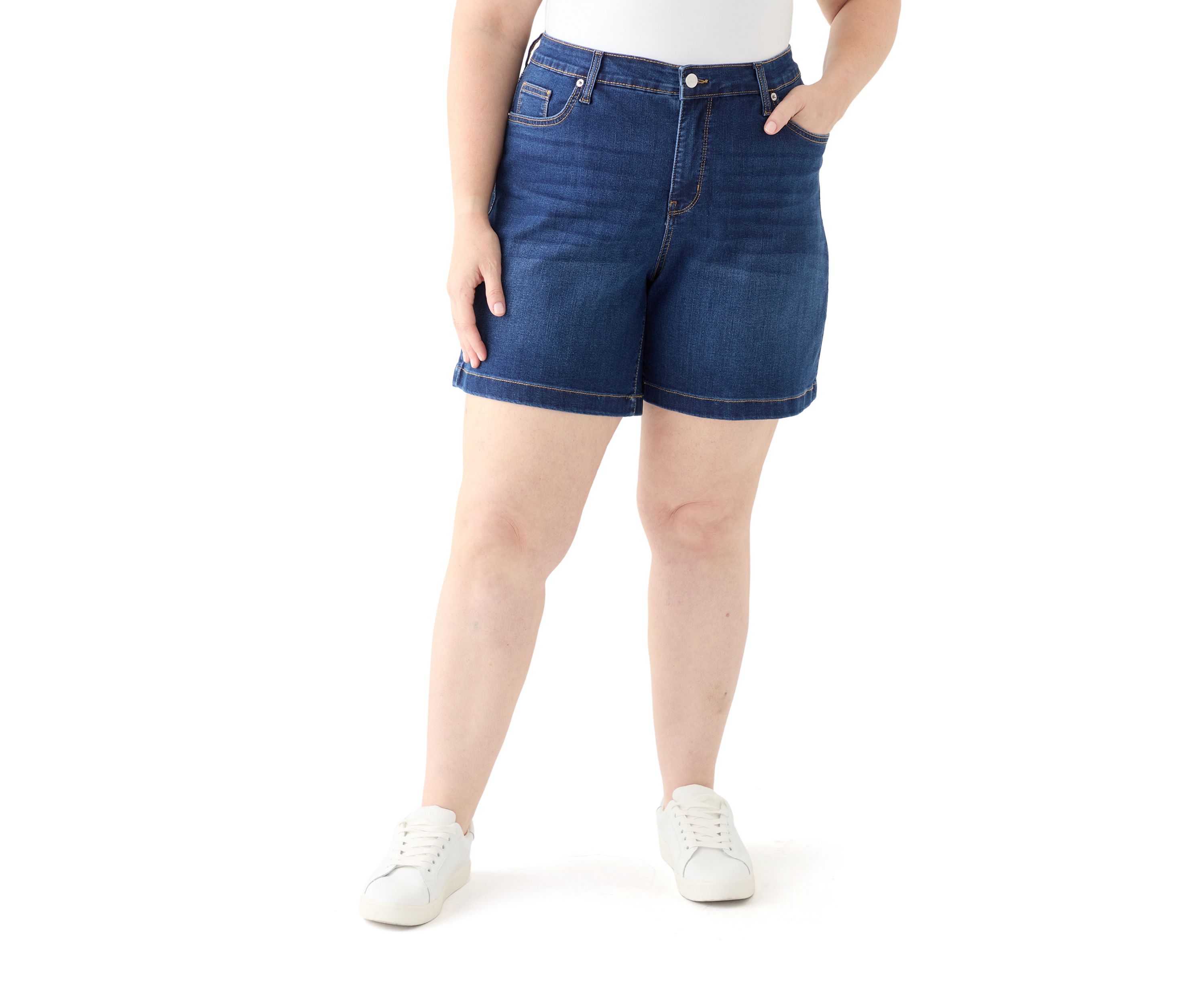 Plus Size High Rise 7" Relaxed Shorts