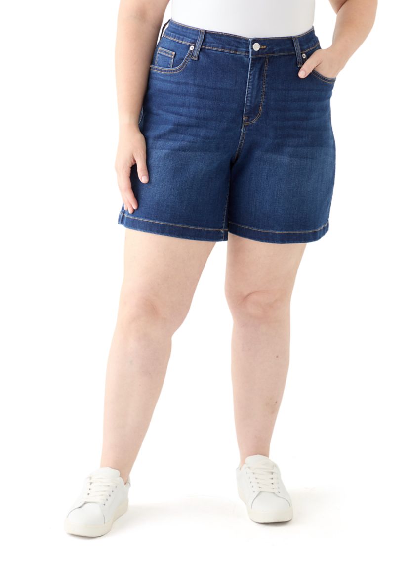 Plus Size High Rise 7" Relaxed Shorts