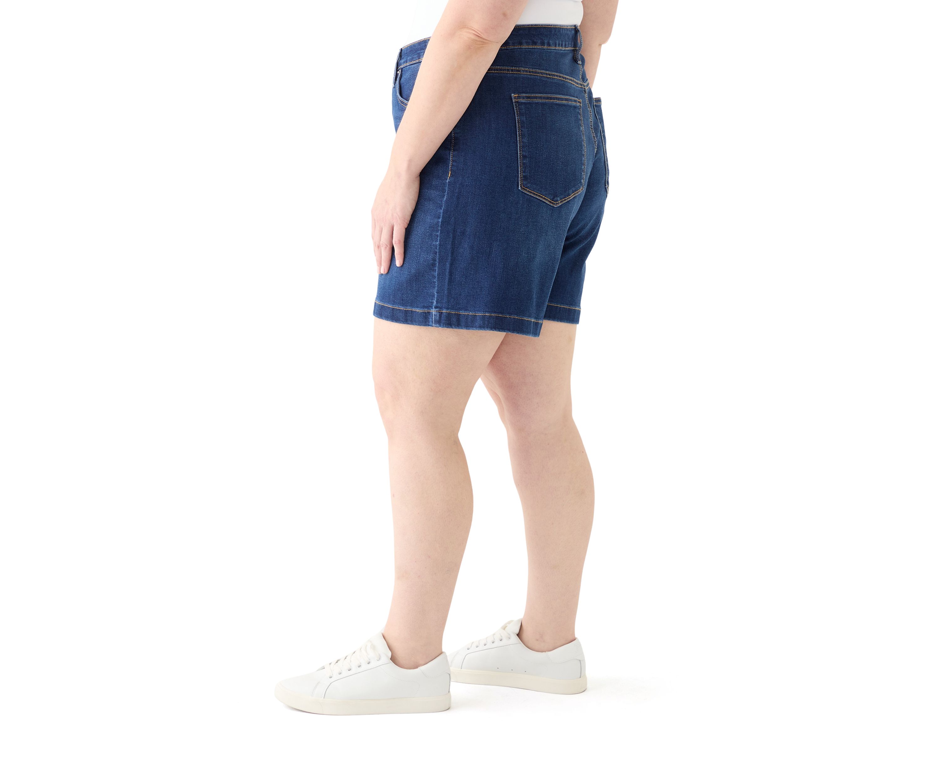Plus Size High Rise 7" Relaxed Shorts