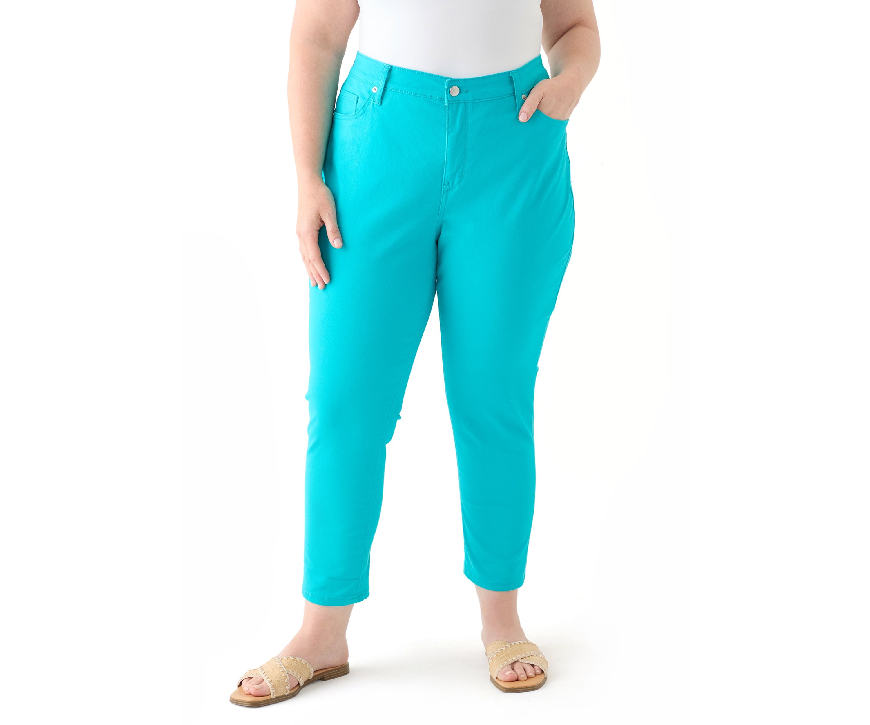 Plus Size Roll Cuff Cropped Pants