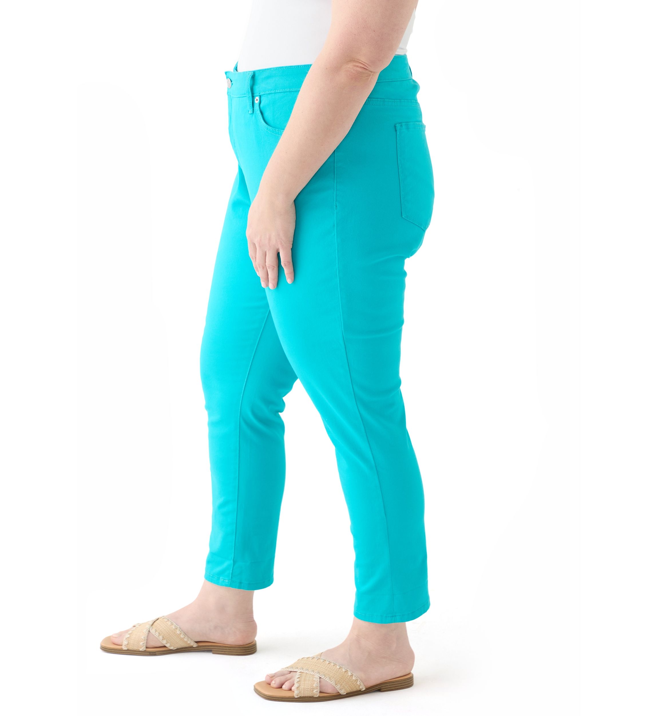 Plus Size Roll Cuff Cropped Pants