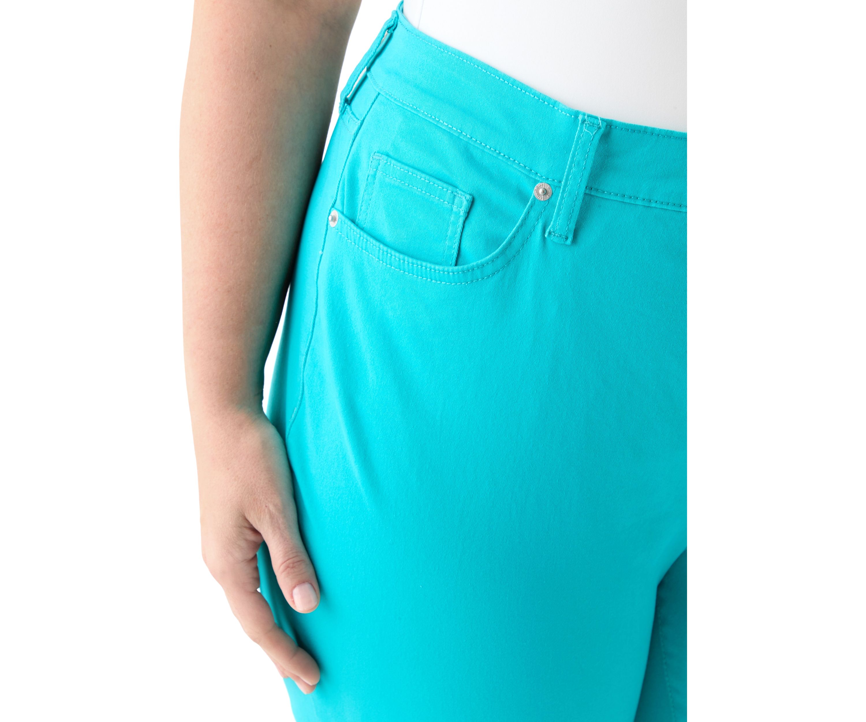 Plus Size Roll Cuff Cropped Pants