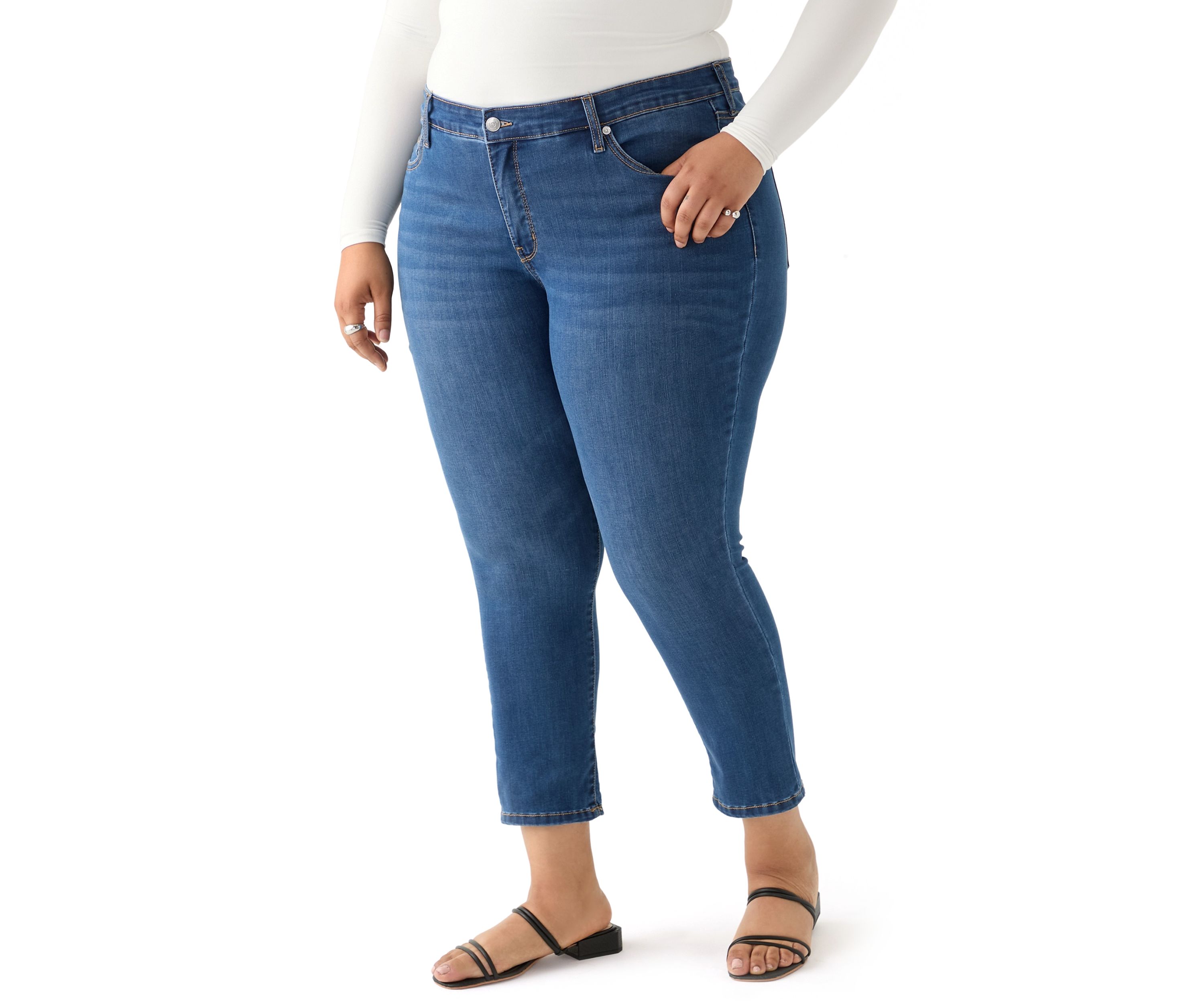 Plus Size Roll Cuff Cropped Pants