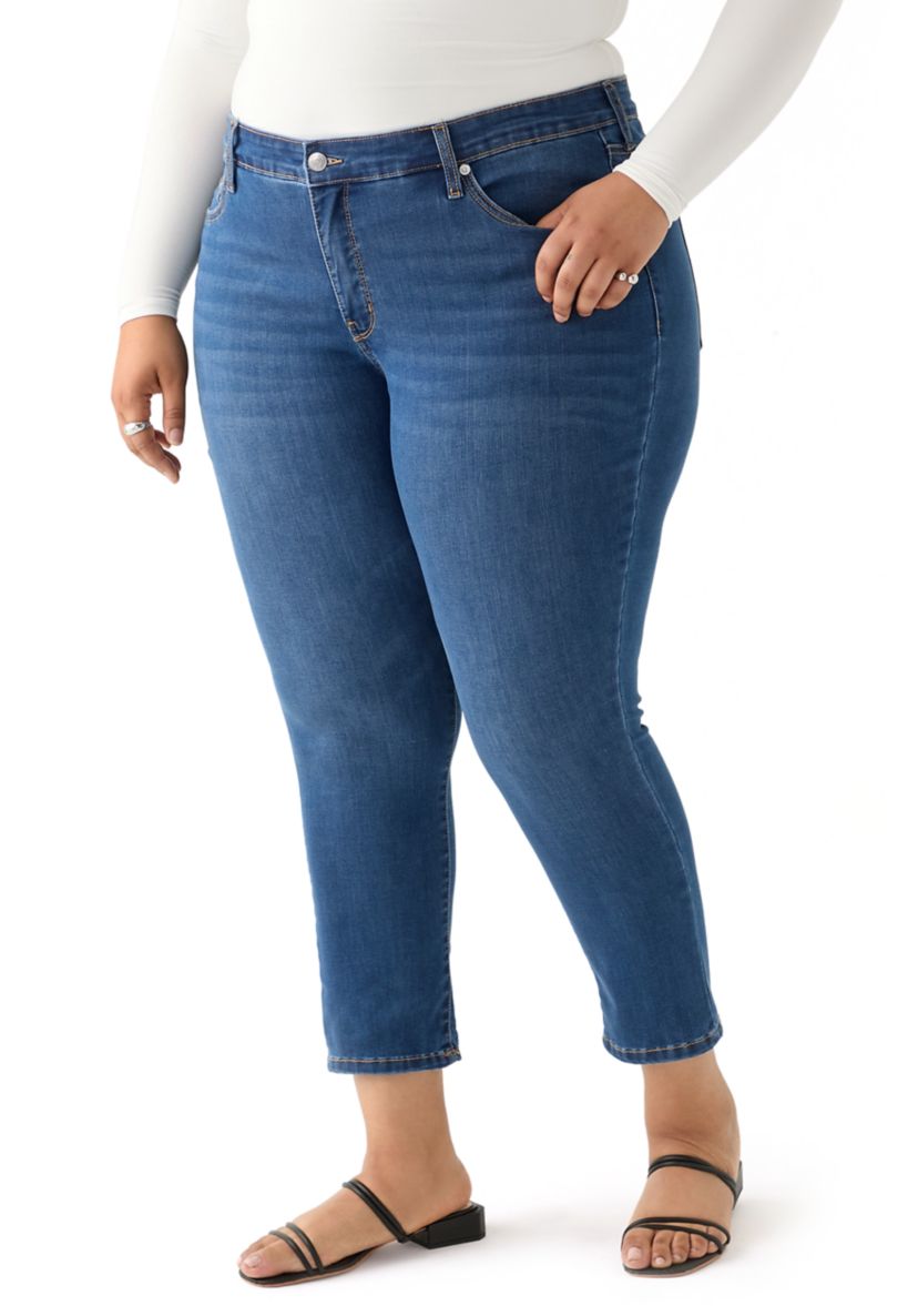 Plus Size Roll Cuff Cropped Pants