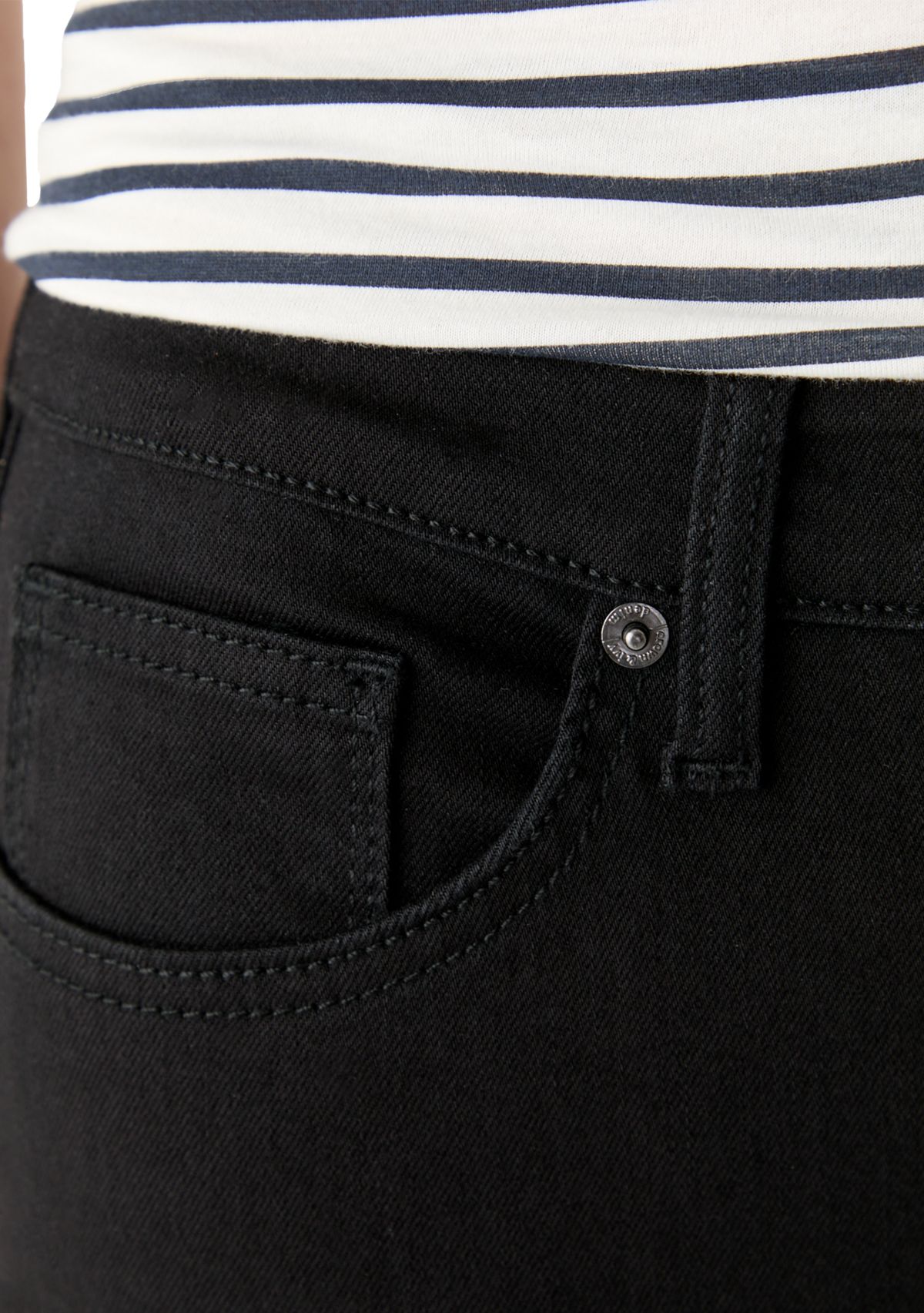Womens Mid Rise Skinny Jeans