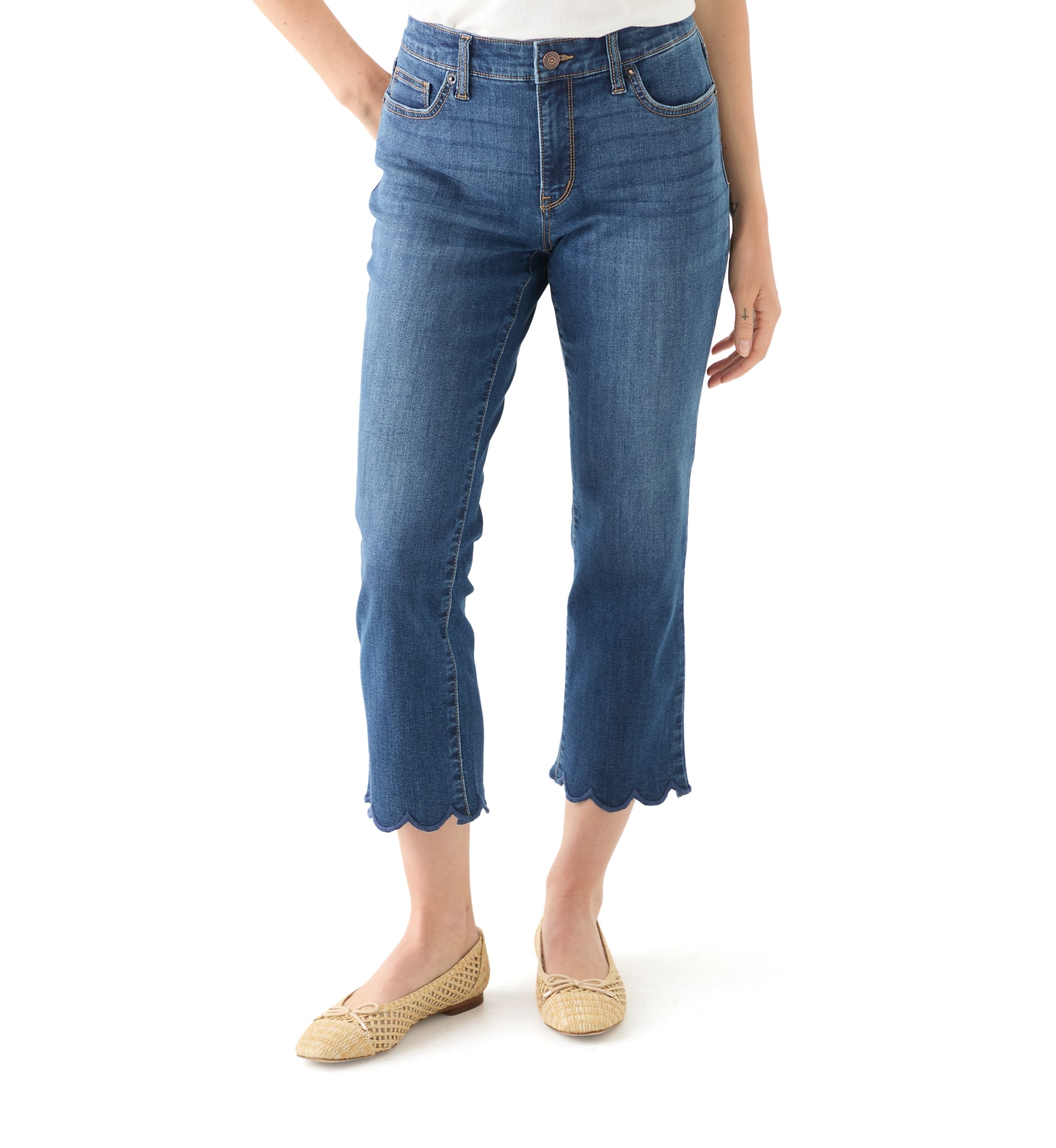 Petite Scallop Kick Flare Pants