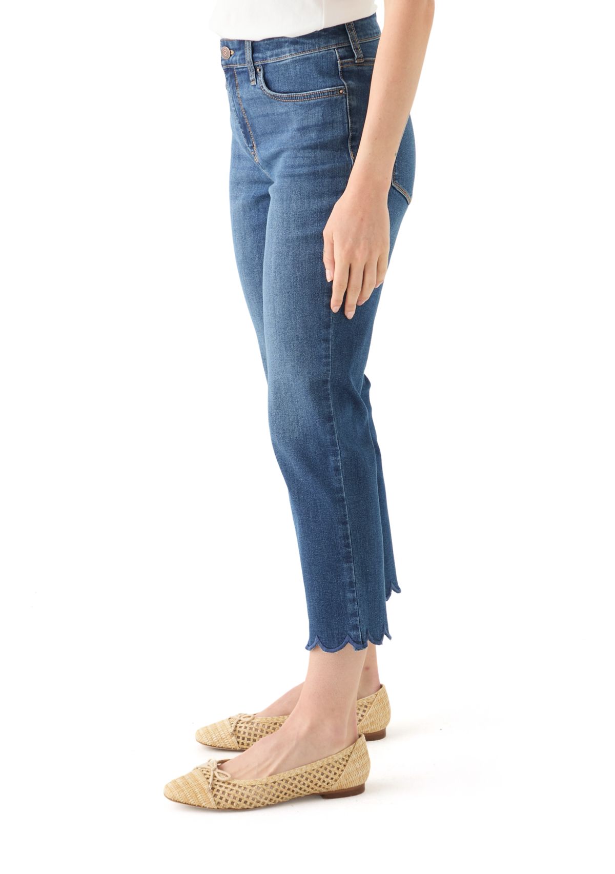 Petite Scallop Kick Flare Pants